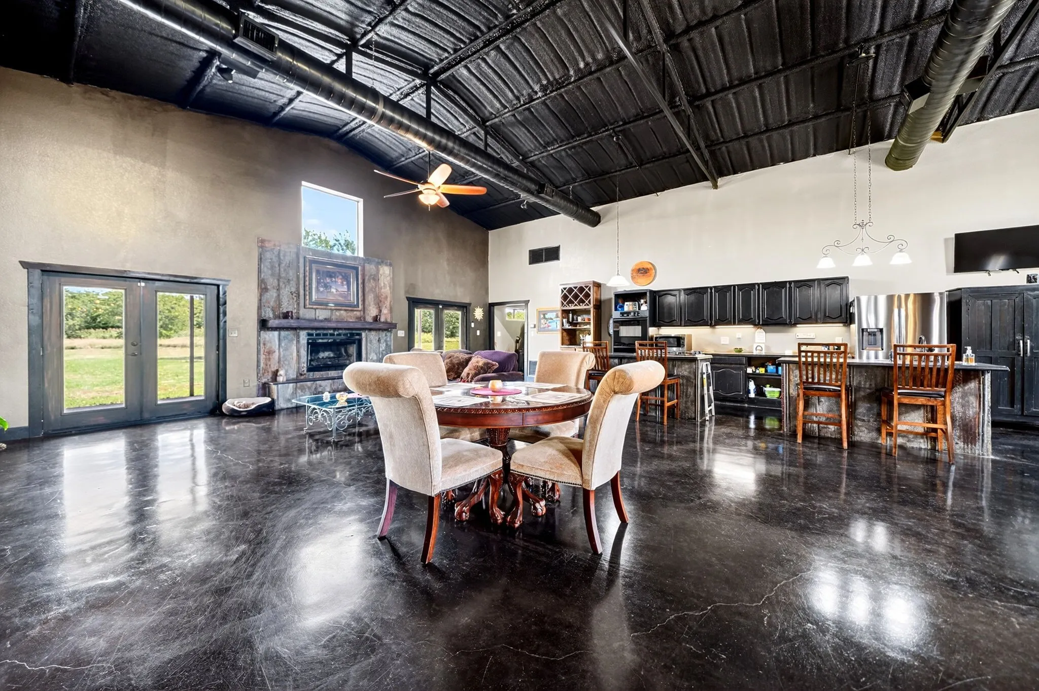 Single Family Residence For Sale in Denton County , 11110 Old Stoney Road, Ponder, Texas 76259, 3 Bedroom, 3 Bathroom, Garage spaces, 2,591 Sqft, built in 2018, Preowned, mls#21249068, Real Estate Agent in Ponder, Homes For Sale in Denton county, Homes For Sale in Ponder, Realtor in Ponder Texas, Real Estate Brokerage Independent Realty Texas, Luminita Cordes Realtor