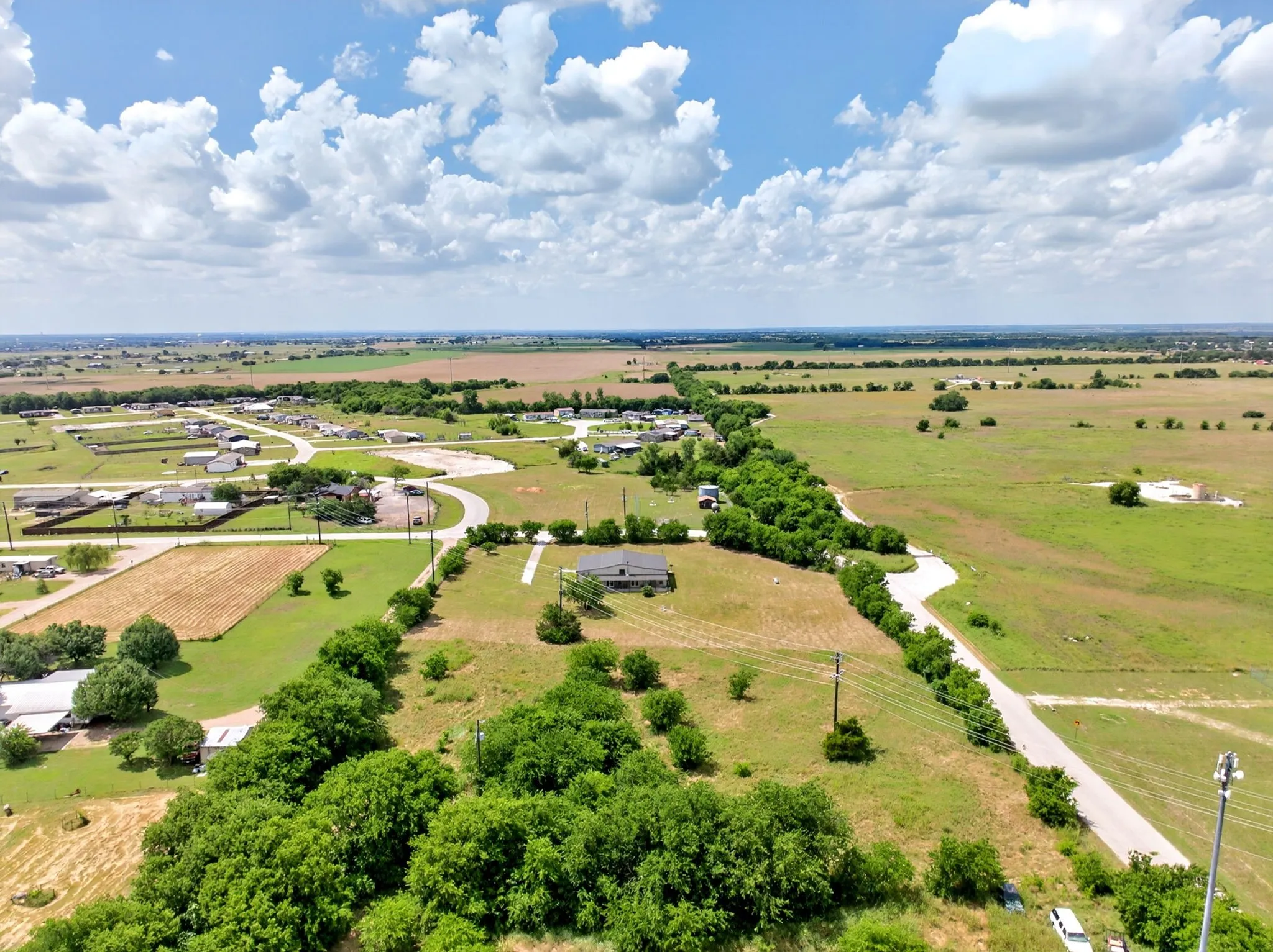 Single Family Residence For Sale in Denton County , 11110 Old Stoney Road, Ponder, Texas 76259, 3 Bedroom, 3 Bathroom, Garage spaces, 2,591 Sqft, built in 2018, Preowned, mls#21249068, Real Estate Agent in Ponder, Homes For Sale in Denton county, Homes For Sale in Ponder, Realtor in Ponder Texas, Real Estate Brokerage Independent Realty Texas, Luminita Cordes Realtor