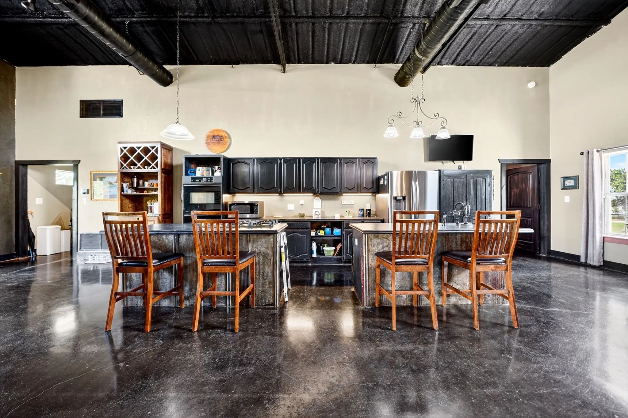 Single Family Residence For Sale in Denton County , 11110 Old Stoney Road, Ponder, Texas 76259, 3 Bedroom, 3 Bathroom, Garage spaces, 2,591 Sqft, built in 2018, Preowned, mls#21249068, Real Estate Agent in Ponder, Homes For Sale in Denton county, Homes For Sale in Ponder, Realtor in Ponder Texas, Real Estate Brokerage Independent Realty Texas, Luminita Cordes Realtor