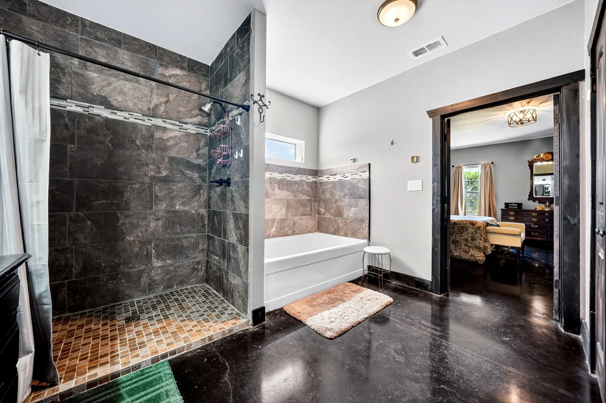 Single Family Residence For Sale in Denton County , 11110 Old Stoney Road, Ponder, Texas 76259, 3 Bedroom, 3 Bathroom, Garage spaces, 2,591 Sqft, built in 2018, Preowned, mls#21249068, Real Estate Agent in Ponder, Homes For Sale in Denton county, Homes For Sale in Ponder, Realtor in Ponder Texas, Real Estate Brokerage Independent Realty Texas, Luminita Cordes Realtor