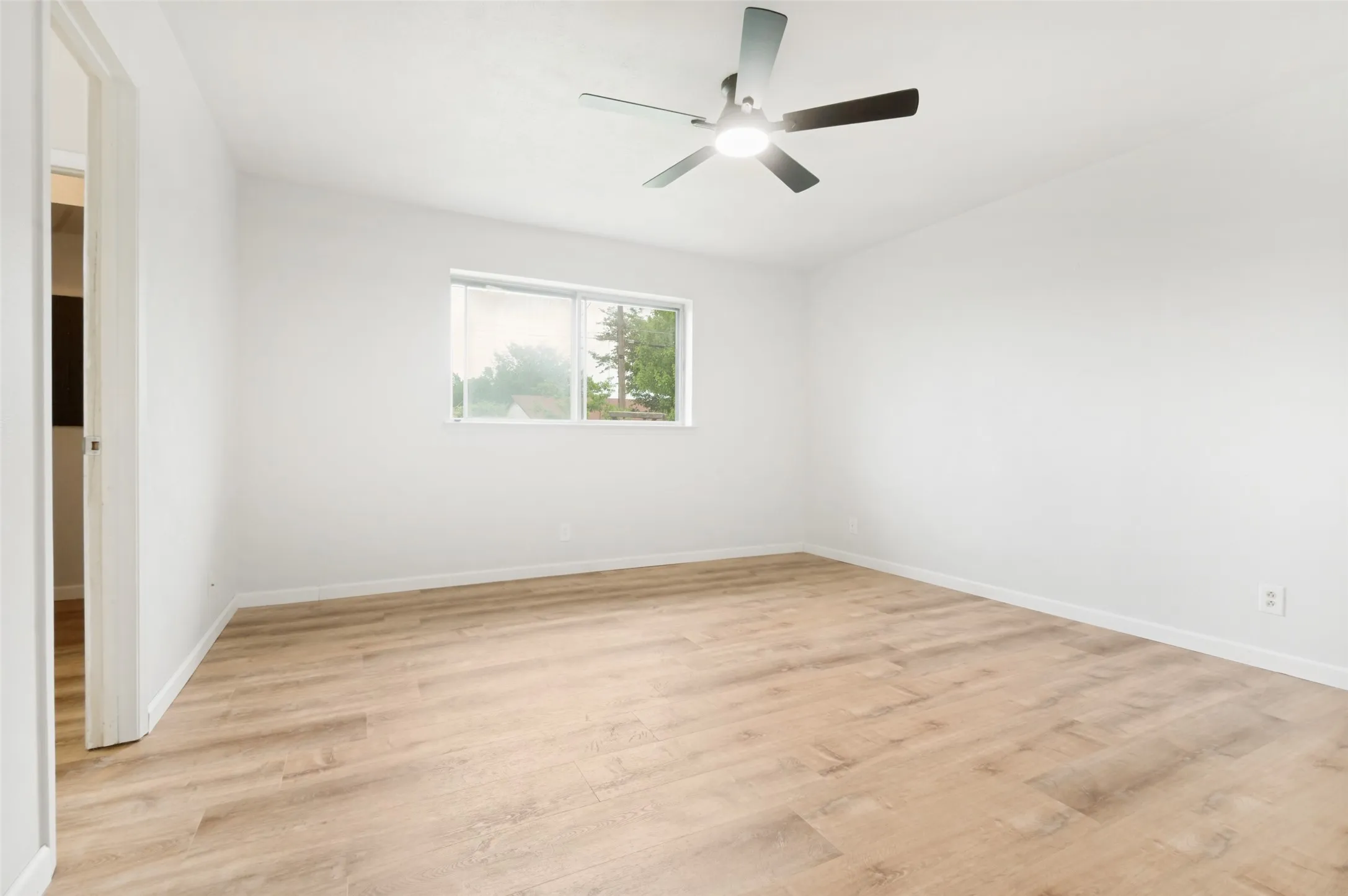 Single Family Residence For Sale in Dallas County , 2654 Arlington Lane, Lancaster, Texas 75134, 4 Bedroom, 2 Bathroom, 2 Garage spaces, 1,467 Sqft, built in 1971, Preowned, mls#21248550, Real Estate Agent in Lancaster, Homes For Sale in Dallas county, Homes For Sale in Lancaster, Realtor in Lancaster Texas, Real Estate Brokerage Independent Realty Texas, Luminita Cordes Realtor