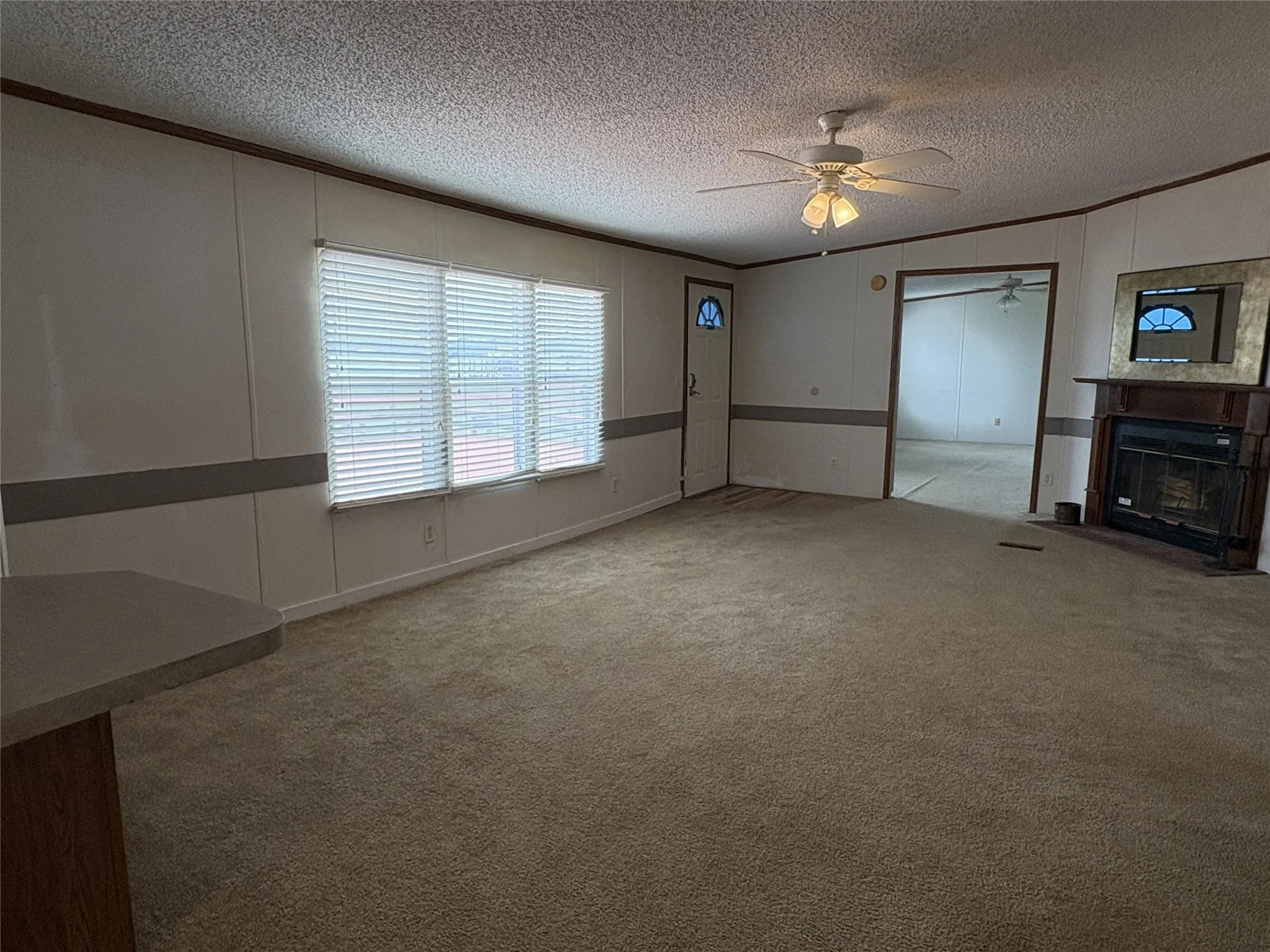 Manufactured Home For Sale in Henderson County , 204 Causeway Cove, Seven Points, Texas 75143, 3 Bedroom, 2 Bathroom, 2 Garage spaces, 2,112 Sqft, built in 1999, Preowned, mls#21249564, Real Estate Agent in Seven Points, Homes For Sale in Henderson county, Homes For Sale in Seven Points, Realtor in Seven Points Texas, Real Estate Brokerage Independent Realty Texas, Luminita Cordes Realtor