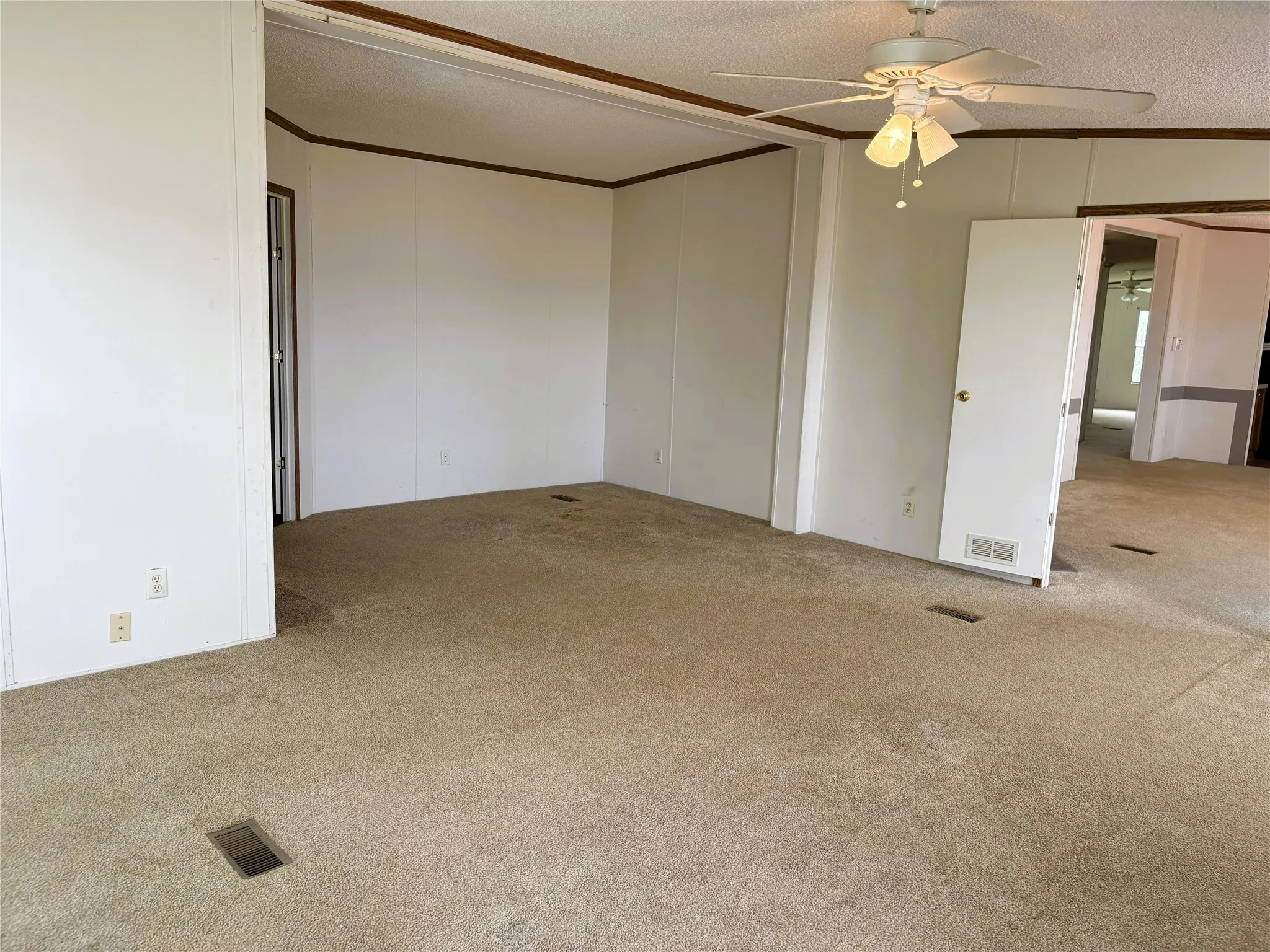Sitting area off master bedroom