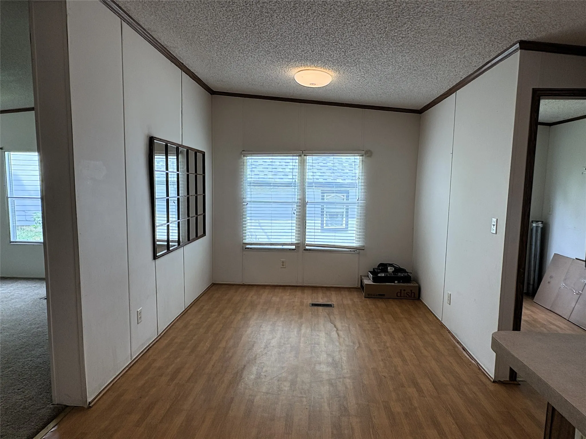 Manufactured Home For Sale in Henderson County , 204 Causeway Cove, Seven Points, Texas 75143, 3 Bedroom, 2 Bathroom, 2 Garage spaces, 2,112 Sqft, built in 1999, Preowned, mls#21249564, Real Estate Agent in Seven Points, Homes For Sale in Henderson county, Homes For Sale in Seven Points, Realtor in Seven Points Texas, Real Estate Brokerage Independent Realty Texas, Luminita Cordes Realtor