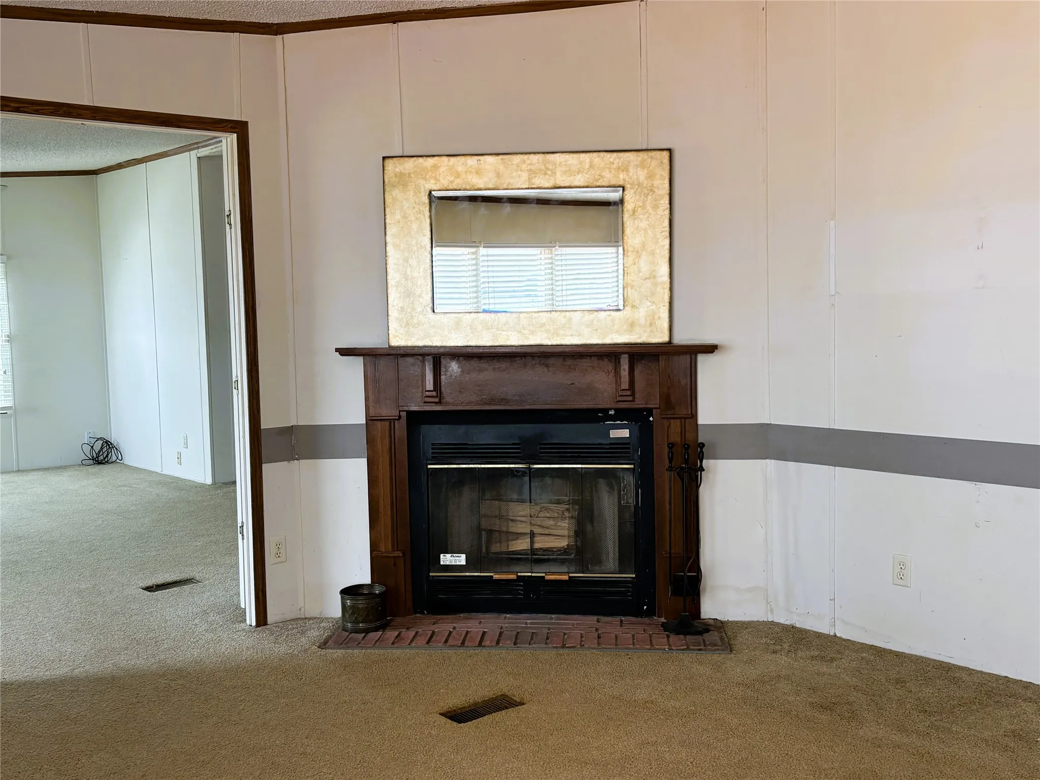 Manufactured Home For Sale in Henderson County , 204 Causeway Cove, Seven Points, Texas 75143, 3 Bedroom, 2 Bathroom, 2 Garage spaces, 2,112 Sqft, built in 1999, Preowned, mls#21249564, Real Estate Agent in Seven Points, Homes For Sale in Henderson county, Homes For Sale in Seven Points, Realtor in Seven Points Texas, Real Estate Brokerage Independent Realty Texas, Luminita Cordes Realtor