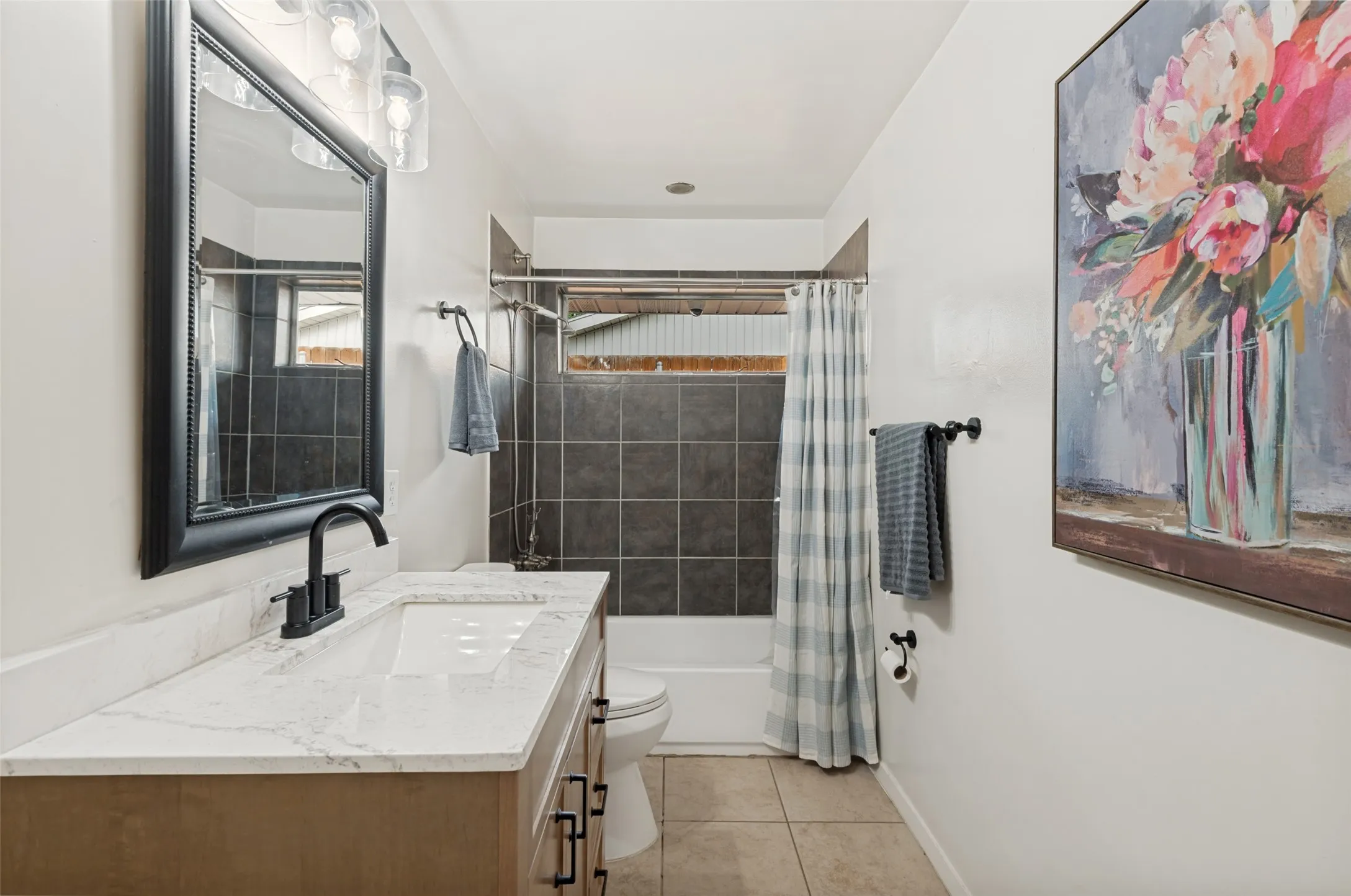 Single Family Residence For Sale in Dallas County , 3581 Woodleigh Drive, Dallas, Texas 75229, 5 Bedroom, 3 Bathroom, Garage spaces, 2,733 Sqft, built in 1955, Preowned, mls#21245971, Real Estate Agent in Dallas, Homes For Sale in Dallas county, Homes For Sale in Dallas, Realtor in Dallas Texas, Real Estate Brokerage Independent Realty Texas, Luminita Cordes Realtor