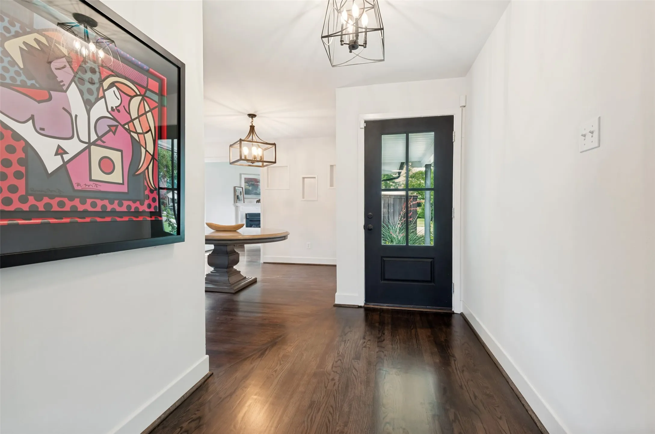 Single Family Residence For Sale in Dallas County , 3581 Woodleigh Drive, Dallas, Texas 75229, 5 Bedroom, 3 Bathroom, Garage spaces, 2,733 Sqft, built in 1955, Preowned, mls#21245971, Real Estate Agent in Dallas, Homes For Sale in Dallas county, Homes For Sale in Dallas, Realtor in Dallas Texas, Real Estate Brokerage Independent Realty Texas, Luminita Cordes Realtor