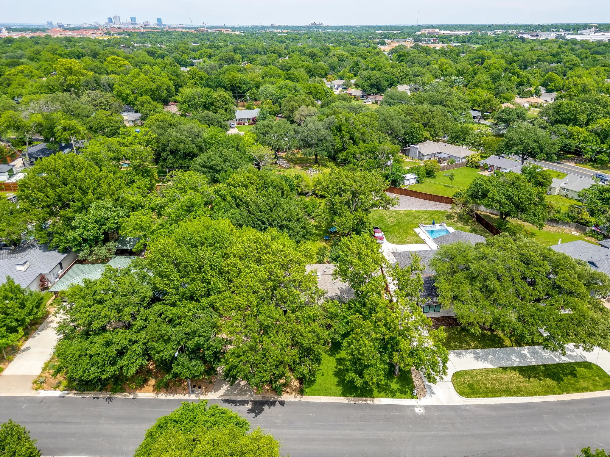 Single Family Residence For Sale in Tarrant County , 3628 Manderly Place, Fort Worth, Texas 76109, 3 Bedroom, 3 Bathroom, 2 Garage spaces, 1,890 Sqft, built in 1950, mls#21249749, Real Estate Agent in Fort Worth, Homes For Sale in Tarrant county, Homes For Sale in Fort Worth, Realtor in Fort Worth Texas, Real Estate Brokerage Independent Realty Texas, Luminita Cordes Realtor