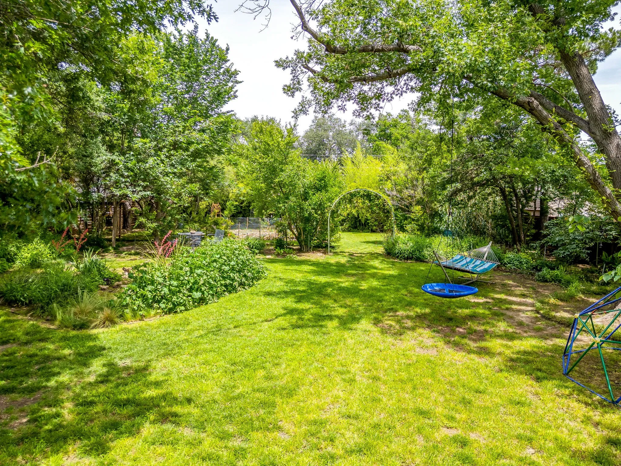 Single Family Residence For Sale in Tarrant County , 3628 Manderly Place, Fort Worth, Texas 76109, 3 Bedroom, 3 Bathroom, 2 Garage spaces, 1,890 Sqft, built in 1950, mls#21249749, Real Estate Agent in Fort Worth, Homes For Sale in Tarrant county, Homes For Sale in Fort Worth, Realtor in Fort Worth Texas, Real Estate Brokerage Independent Realty Texas, Luminita Cordes Realtor
