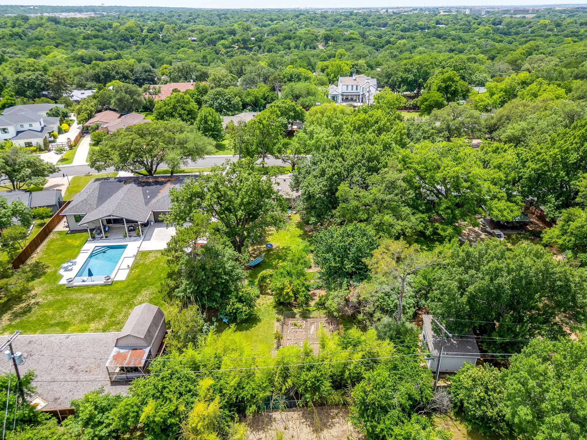 Single Family Residence For Sale in Tarrant County , 3628 Manderly Place, Fort Worth, Texas 76109, 3 Bedroom, 3 Bathroom, 2 Garage spaces, 1,890 Sqft, built in 1950, mls#21249749, Real Estate Agent in Fort Worth, Homes For Sale in Tarrant county, Homes For Sale in Fort Worth, Realtor in Fort Worth Texas, Real Estate Brokerage Independent Realty Texas, Luminita Cordes Realtor