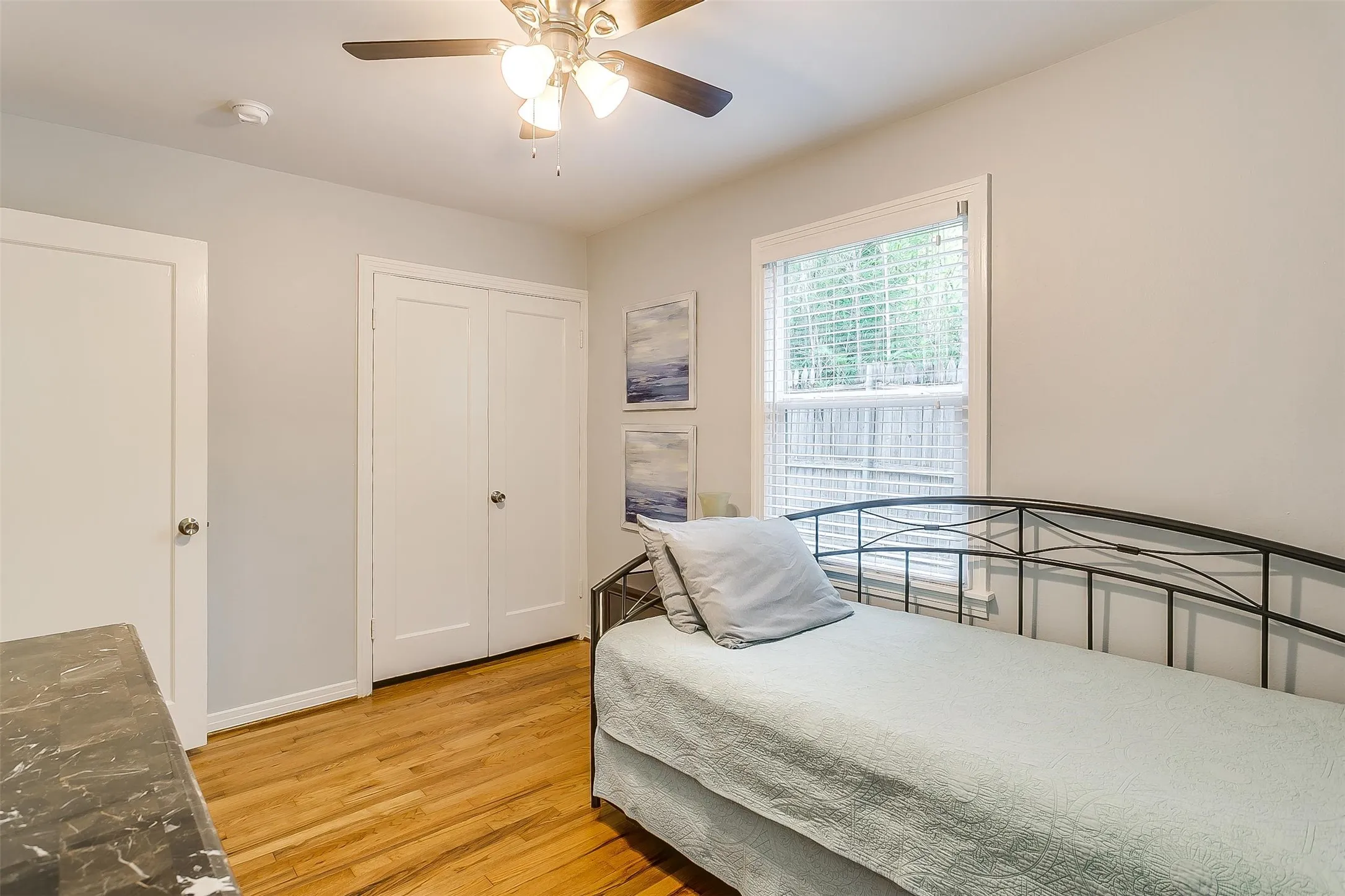 Single Family Residence For Rent in Tarrant County , 4704 Collinwood Avenue, Fort Worth, Texas 76107, 2 Bedroom, 1 Bathroom, 1 Garage spaces, 900 Sqft, built in 1948, Preowned, mls#21245473, Real Estate Agent in Fort Worth, Homes For Rent in Tarrant county, Homes For Rent in Fort Worth, Realtor in Fort Worth Texas, Real Estate Brokerage Independent Realty Texas, Luminita Cordes Realtor