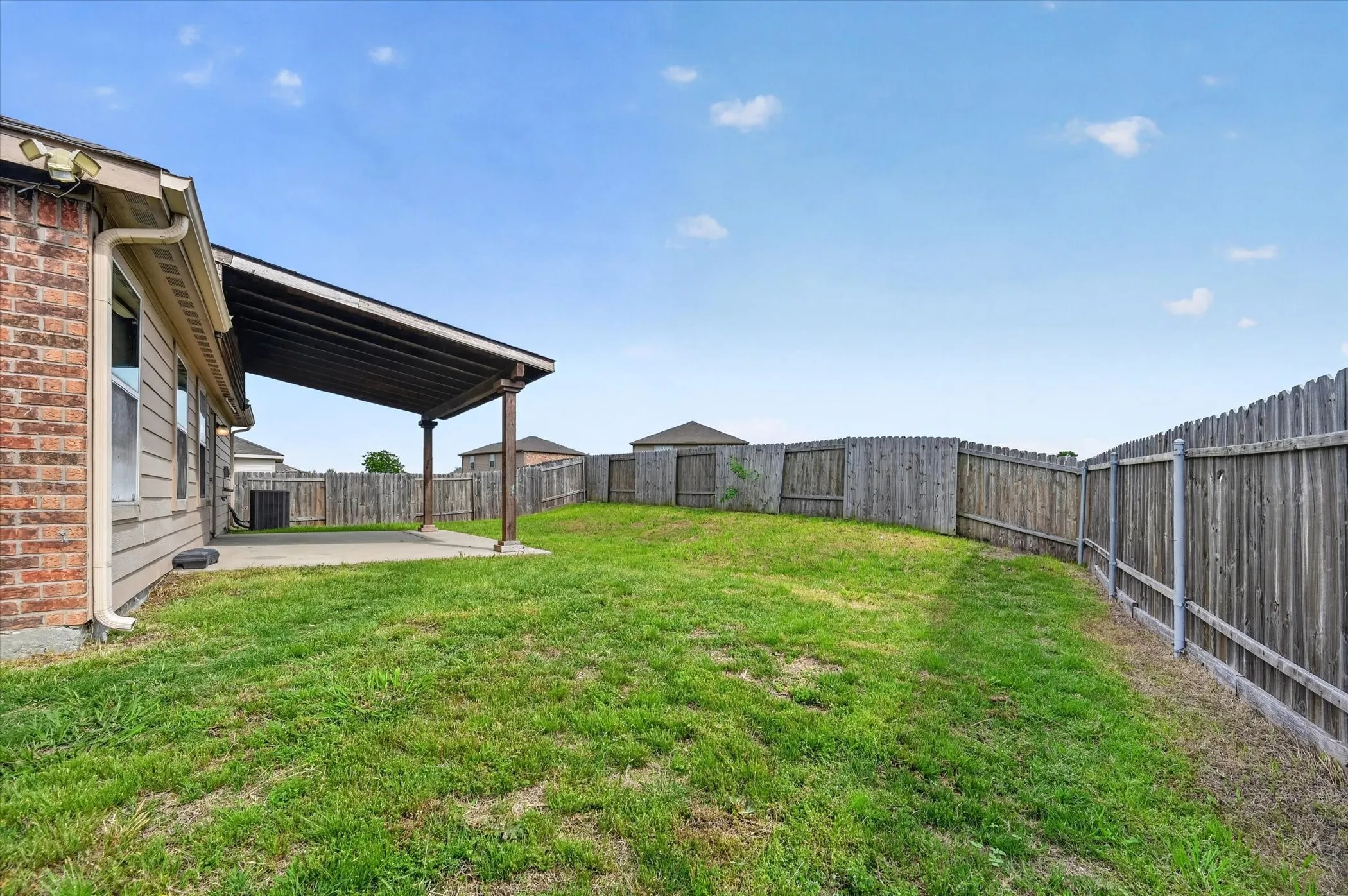 Single Family Residence For Rent in Collin County , 204 Lamont Road, Anna, Texas 75409, 4 Bedrooms, 2 Bathrooms, 2 Garage spaces, 1,678 Sqft, built in 2013, Preowned, Price $1,950, mls#21249254, Real Estate Agent in Anna, Homes For Rent in Collin county, Homes For Rent in Anna, Realtor in Anna Texas, Real Estate Brokerage Independent Realty Texas, Luminita Cordes Realtor