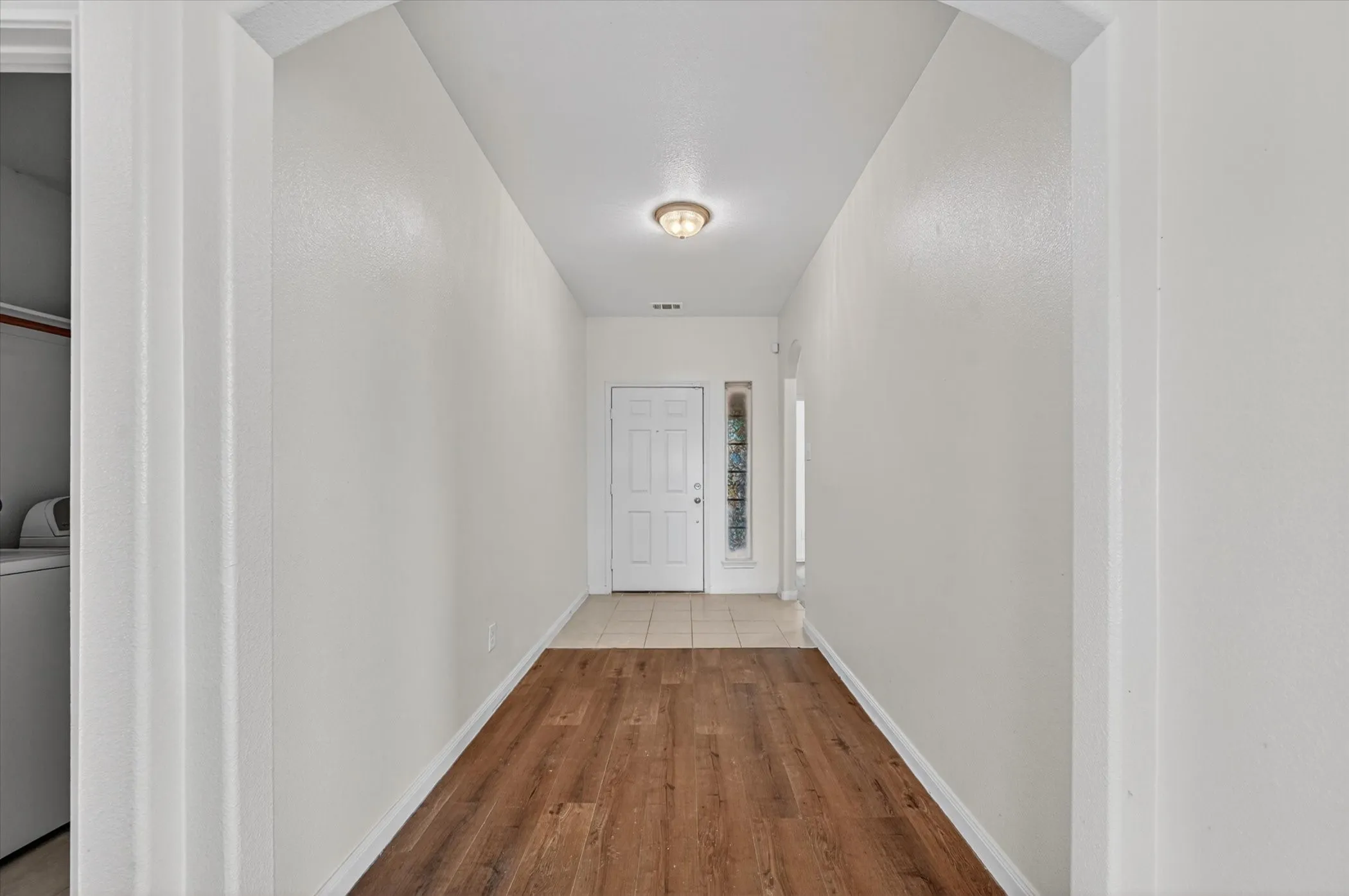 Single Family Residence For Rent in Collin County , 204 Lamont Road, Anna, Texas 75409, 4 Bedrooms, 2 Bathrooms, 2 Garage spaces, 1,678 Sqft, built in 2013, Preowned, Price $1,950, mls#21249254, Real Estate Agent in Anna, Homes For Rent in Collin county, Homes For Rent in Anna, Realtor in Anna Texas, Real Estate Brokerage Independent Realty Texas, Luminita Cordes Realtor