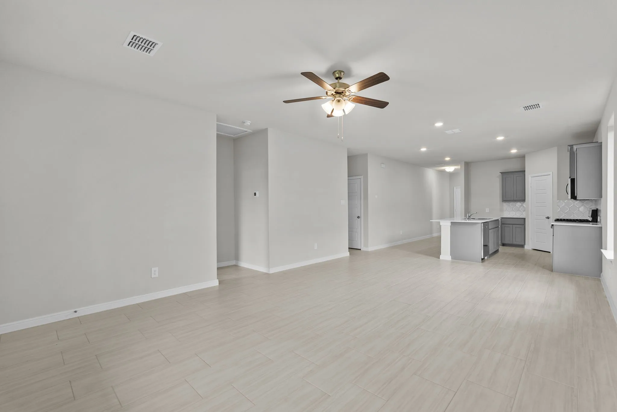 Single Family Residence For Sale in Johnson County , 304 Potato Street, Keene, Texas 76059, 4 Bedroom, 3 Bathroom, 2 Garage spaces, 2,231 Sqft, built in 2025, New Construction - Complete, mls#21250434, Real Estate Agent in Keene, Homes For Sale in Johnson county, Homes For Sale in Keene, Realtor in Keene Texas, Real Estate Brokerage Independent Realty Texas, Luminita Cordes Realtor