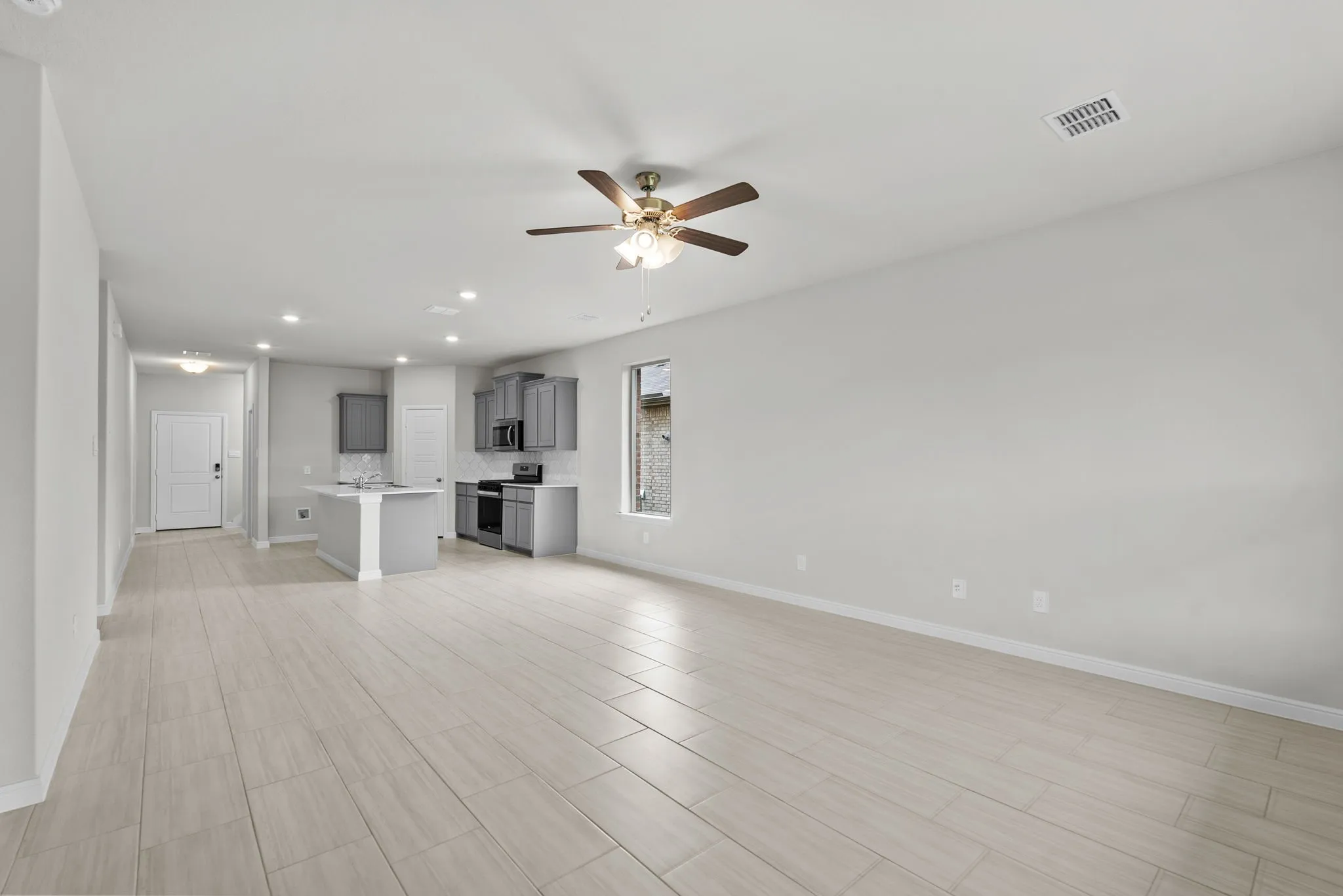Single Family Residence For Sale in Johnson County , 304 Potato Street, Keene, Texas 76059, 4 Bedroom, 3 Bathroom, 2 Garage spaces, 2,231 Sqft, built in 2025, New Construction - Complete, mls#21250434, Real Estate Agent in Keene, Homes For Sale in Johnson county, Homes For Sale in Keene, Realtor in Keene Texas, Real Estate Brokerage Independent Realty Texas, Luminita Cordes Realtor