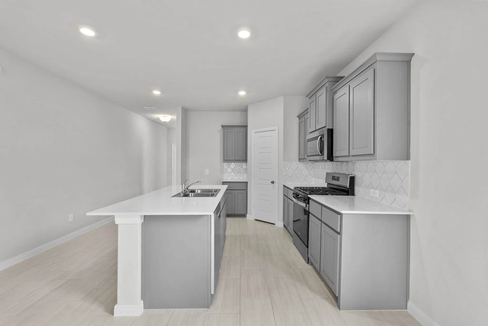 Single Family Residence For Sale in Johnson County , 304 Potato Street, Keene, Texas 76059, 4 Bedroom, 3 Bathroom, 2 Garage spaces, 2,231 Sqft, built in 2025, New Construction - Complete, mls#21250434, Real Estate Agent in Keene, Homes For Sale in Johnson county, Homes For Sale in Keene, Realtor in Keene Texas, Real Estate Brokerage Independent Realty Texas, Luminita Cordes Realtor