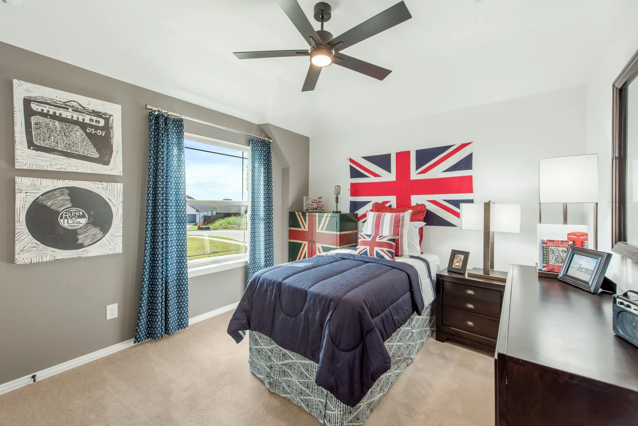 Single Family Residence For Sale in Collin County , 5709 Cypresswood Lane, Mc Kinney, Texas 75071, 4 Bedroom, 4 Bathroom, 2 Garage spaces, 2,838 Sqft, built in 2024, New Construction - Complete, mls#21246314, Real Estate Agent in Mc Kinney, Homes For Sale in Collin county, Homes For Sale in Mc Kinney, Realtor in Mc Kinney Texas, Real Estate Brokerage Independent Realty Texas, Luminita Cordes Realtor