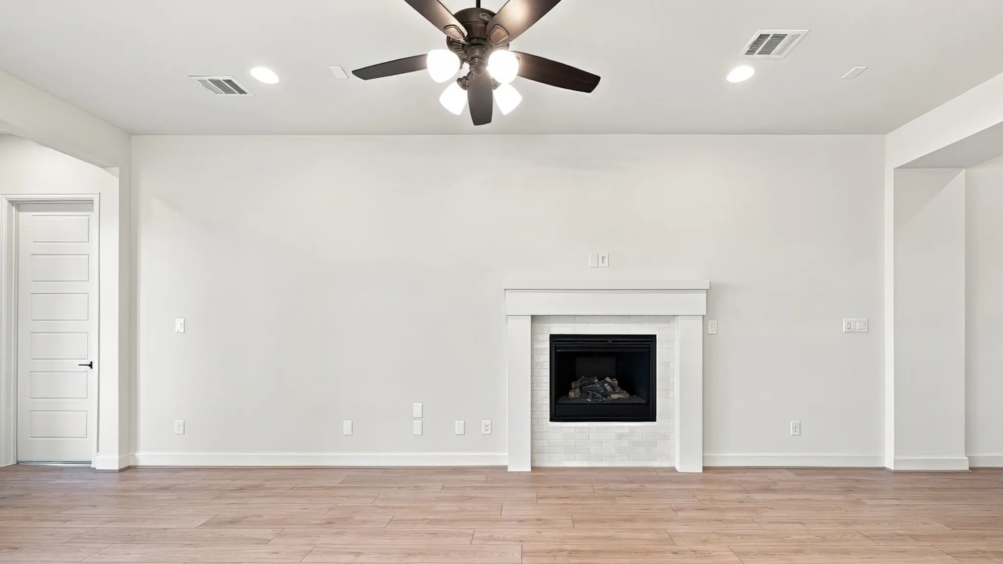 Single Family Residence For Sale in Parker County , 14300 Distant Rock Trail, Fort Worth, Texas 76008, 4 Bedroom, 3 Bathroom, 2 Garage spaces, 2,619 Sqft, built in 2026, New Construction - Incomplete, mls#21250466, Real Estate Agent in Fort Worth, Homes For Sale in Parker county, Homes For Sale in Fort Worth, Realtor in Fort Worth Texas, Real Estate Brokerage Independent Realty Texas, Luminita Cordes Realtor