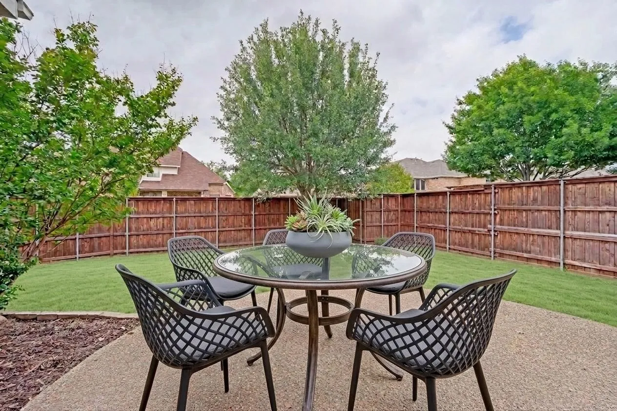 Single Family Residence For Sale in Collin County , 10172 Bowling Green Drive, Frisco, Texas 75035, 5 Bedroom, 4 Bathroom, 3 Garage spaces, 4,129 Sqft, built in 2004, Preowned, mls#21245062, Real Estate Agent in Frisco, Homes For Sale in Collin county, Homes For Sale in Frisco, Realtor in Frisco Texas, Real Estate Brokerage Independent Realty Texas, Luminita Cordes Realtor