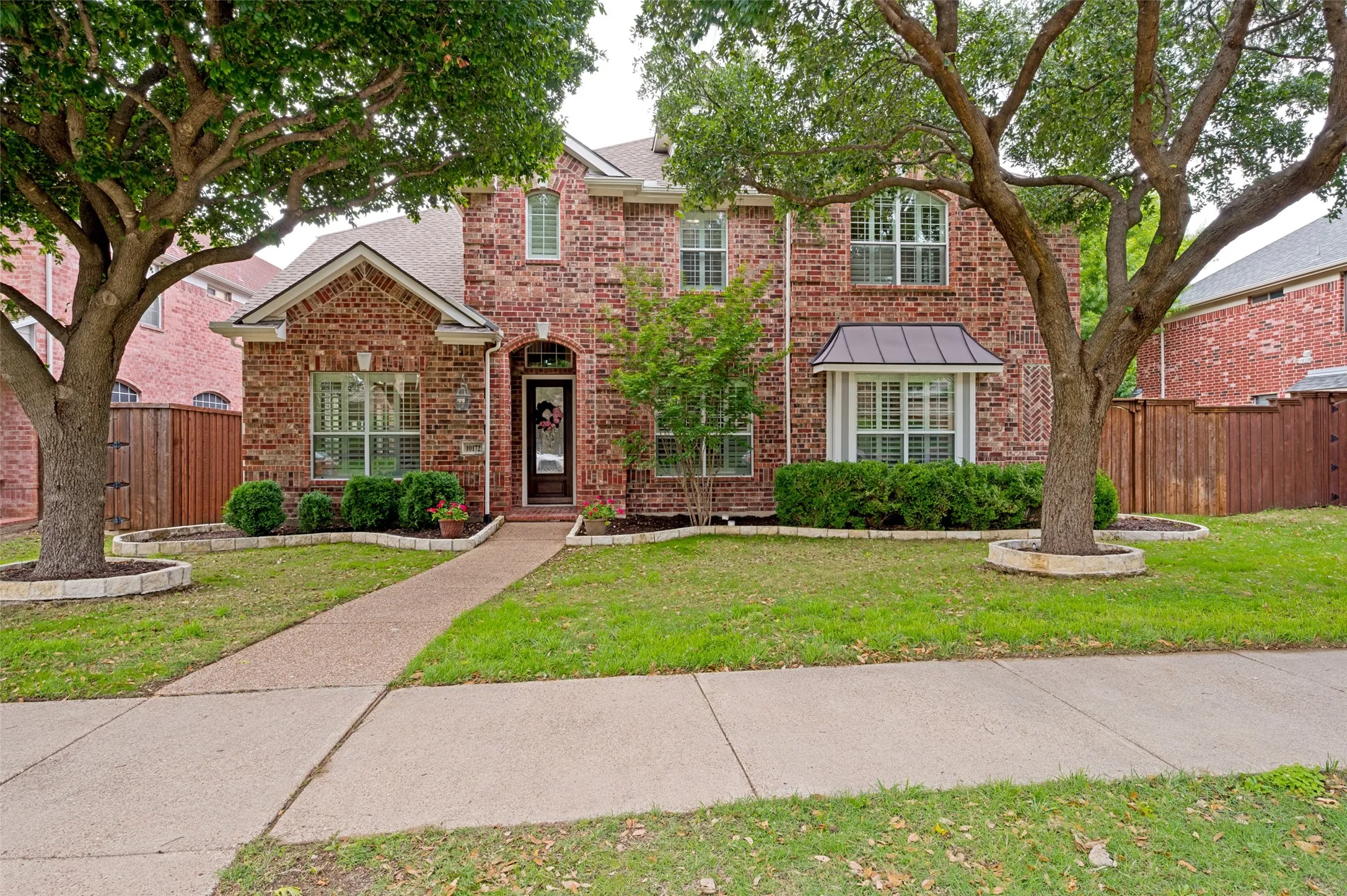 Single Family Residence For Sale in Collin County , 10172 Bowling Green Drive, Frisco, Texas 75035, 5 Bedroom, 4 Bathroom, 3 Garage spaces, 4,129 Sqft, built in 2004, Preowned, mls#21245062, Real Estate Agent in Frisco, Homes For Sale in Collin county, Homes For Sale in Frisco, Realtor in Frisco Texas, Real Estate Brokerage Independent Realty Texas, Luminita Cordes Realtor