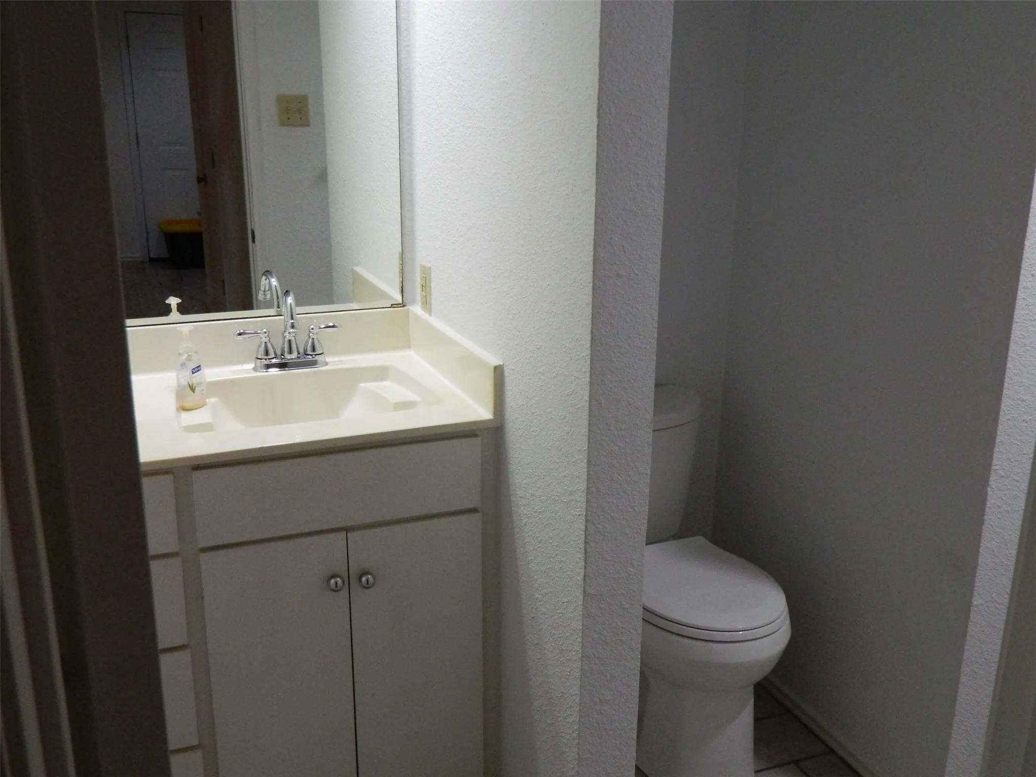 Single Family Residence For Sale in Fannin County , 1004 Palamino Drive, Leonard, Texas 75452, 4 Bedroom, 3 Bathroom, 2 Garage spaces, 2,160 Sqft, built in 1985, Preowned, mls#21246807, Real Estate Agent in Leonard, Homes For Sale in Fannin county, Homes For Sale in Leonard, Realtor in Leonard Texas, Real Estate Brokerage Independent Realty Texas, Luminita Cordes Realtor