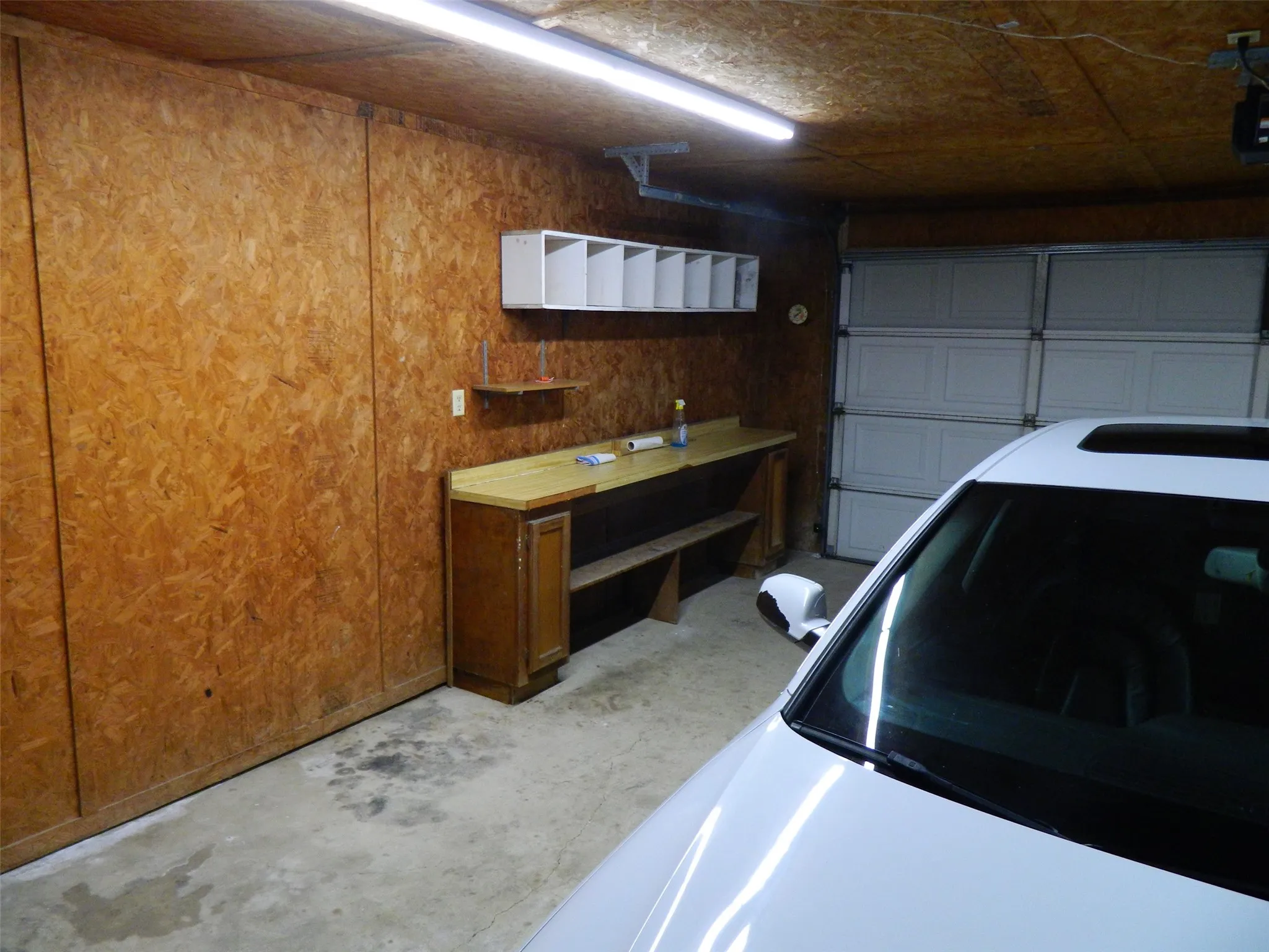 Single Family Residence For Sale in Fannin County , 1004 Palamino Drive, Leonard, Texas 75452, 4 Bedroom, 3 Bathroom, 2 Garage spaces, 2,160 Sqft, built in 1985, Preowned, mls#21246807, Real Estate Agent in Leonard, Homes For Sale in Fannin county, Homes For Sale in Leonard, Realtor in Leonard Texas, Real Estate Brokerage Independent Realty Texas, Luminita Cordes Realtor