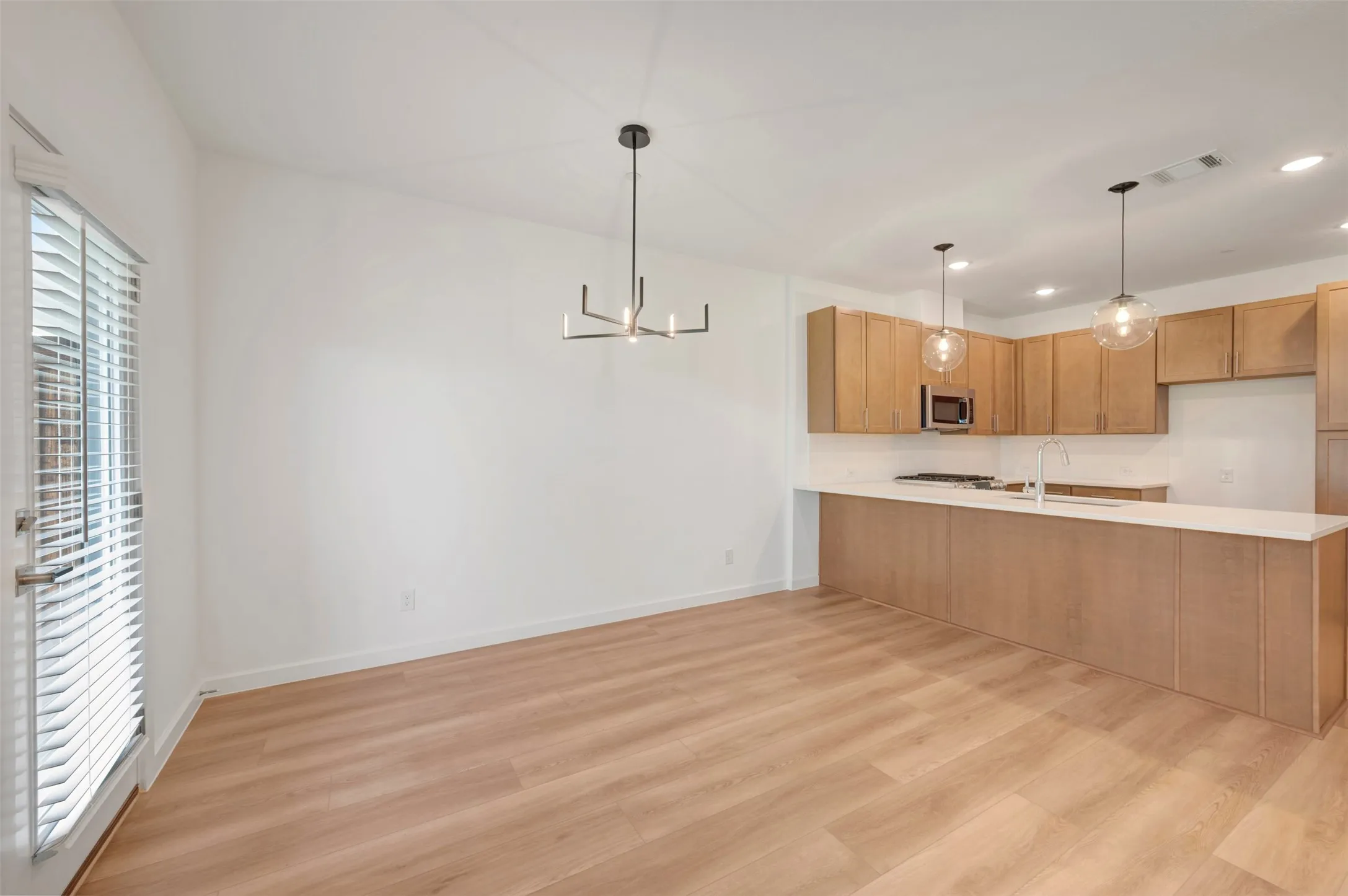 Townhouse For Sale in Denton County , 9405 Harborview Drive C, Providence Village, Texas 76227, 3 Bedroom, 3 Bathroom, 1 Garage spaces, 1,582 Sqft, built in 2026, New Construction - Complete, mls#21250489, Real Estate Agent in Providence Village, Homes For Sale in Denton county, Homes For Sale in Providence Village, Realtor in Providence Village Texas, Real Estate Brokerage Independent Realty Texas, Luminita Cordes Realtor