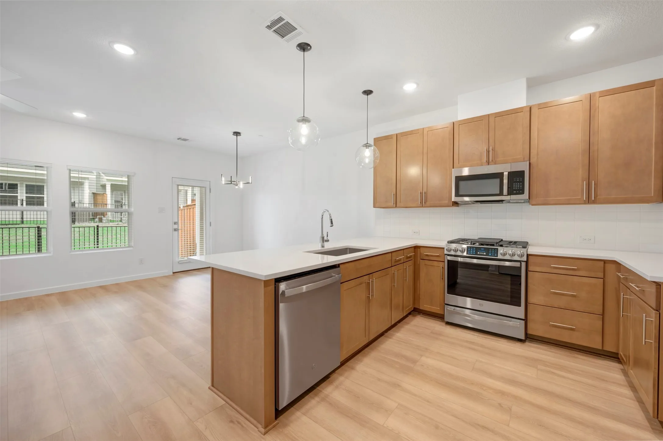Townhouse For Sale in Denton County , 9405 Harborview Drive C, Providence Village, Texas 76227, 3 Bedroom, 3 Bathroom, 1 Garage spaces, 1,582 Sqft, built in 2026, New Construction - Complete, mls#21250489, Real Estate Agent in Providence Village, Homes For Sale in Denton county, Homes For Sale in Providence Village, Realtor in Providence Village Texas, Real Estate Brokerage Independent Realty Texas, Luminita Cordes Realtor