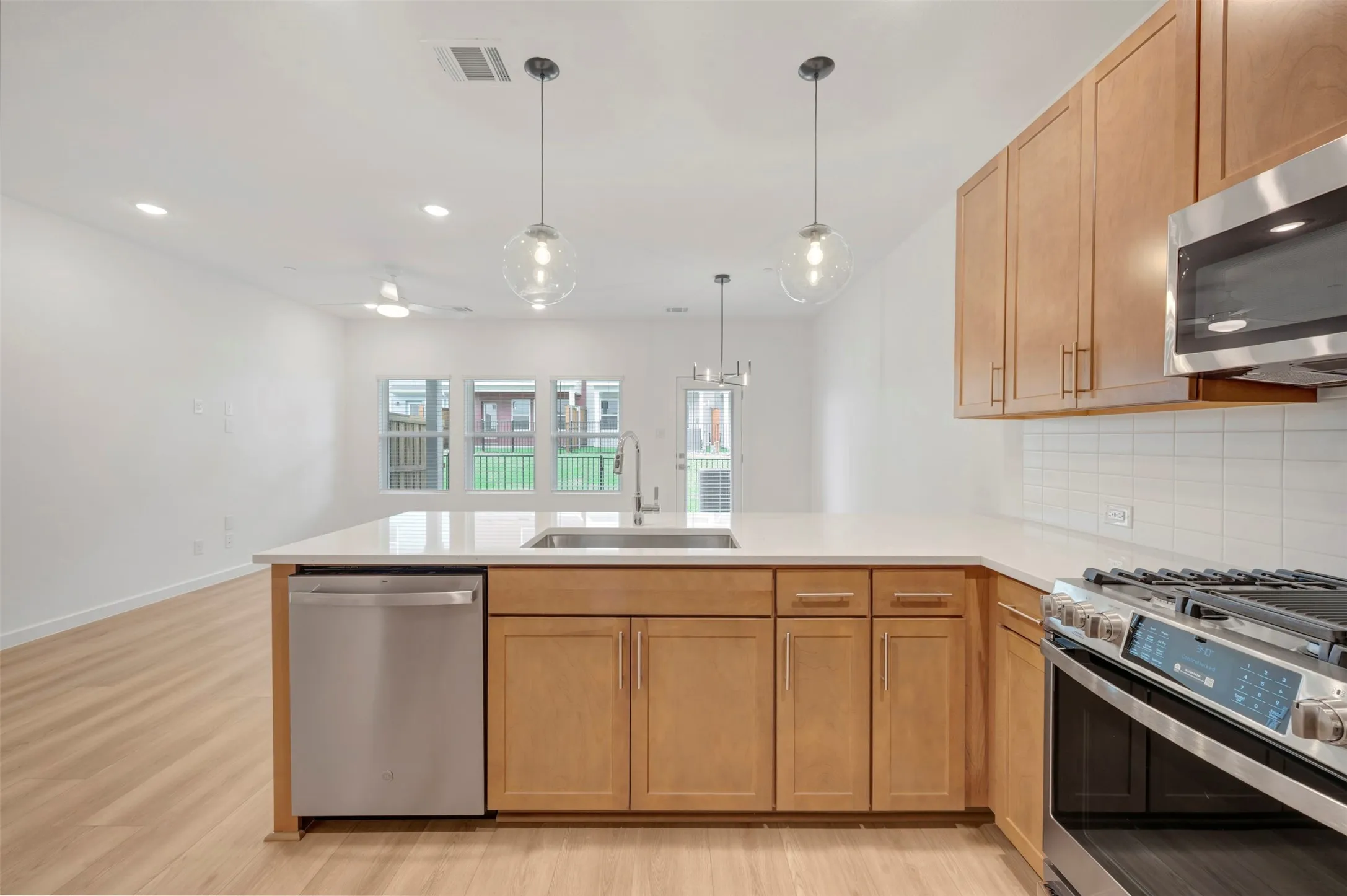 Townhouse For Sale in Denton County , 9405 Harborview Drive C, Providence Village, Texas 76227, 3 Bedroom, 3 Bathroom, 1 Garage spaces, 1,582 Sqft, built in 2026, New Construction - Complete, mls#21250489, Real Estate Agent in Providence Village, Homes For Sale in Denton county, Homes For Sale in Providence Village, Realtor in Providence Village Texas, Real Estate Brokerage Independent Realty Texas, Luminita Cordes Realtor