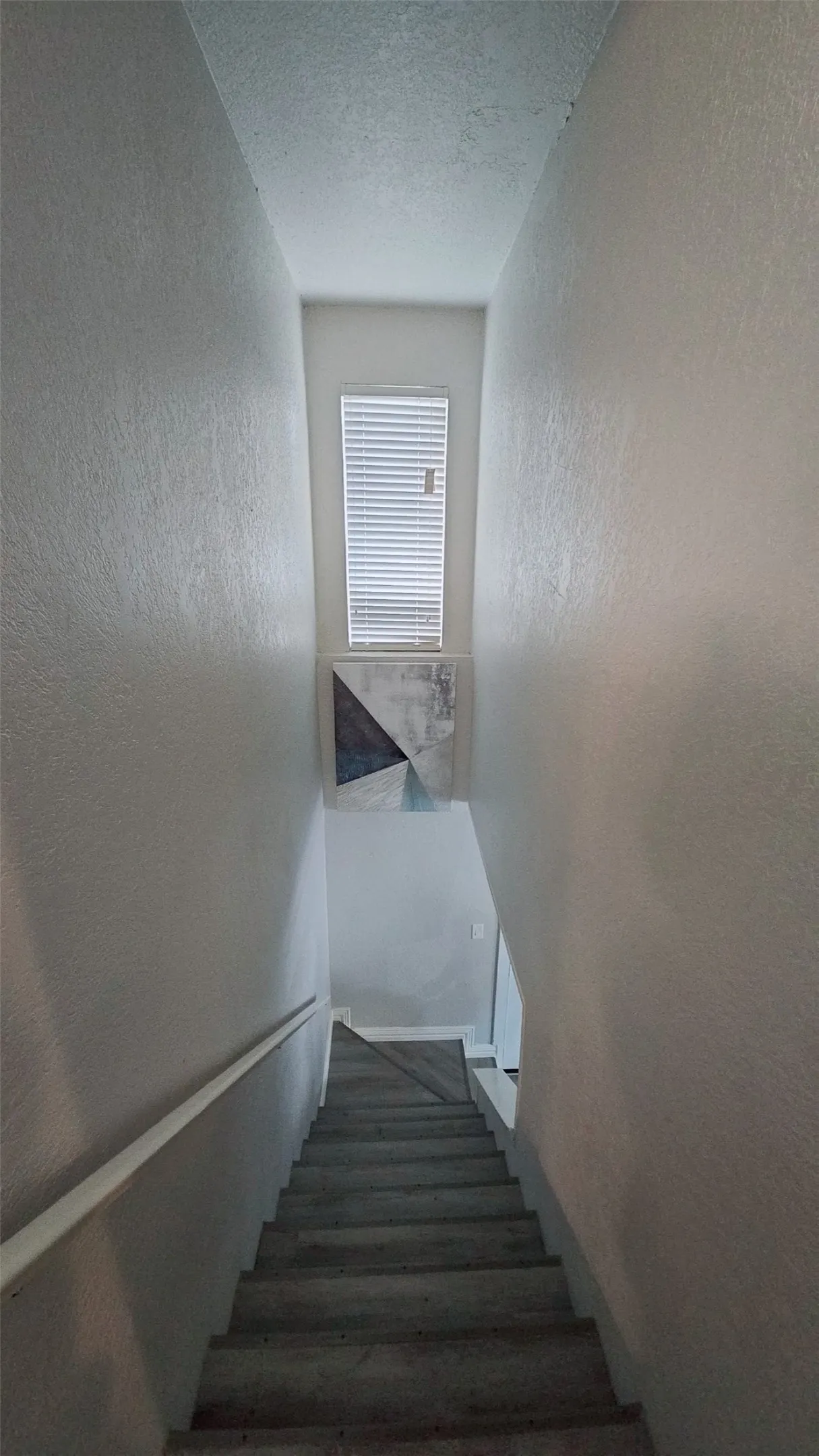 Townhouse For Sale in Dallas County , 2240 Tarpley Road 134, Carrollton, Texas 75006, 3 Bedroom, 2 Bathroom, Garage spaces, 1,083 Sqft, built in 1982, mls#21250493, Real Estate Agent in Carrollton, Homes For Sale in Dallas county, Homes For Sale in Carrollton, Realtor in Carrollton Texas, Real Estate Brokerage Independent Realty Texas, Luminita Cordes Realtor