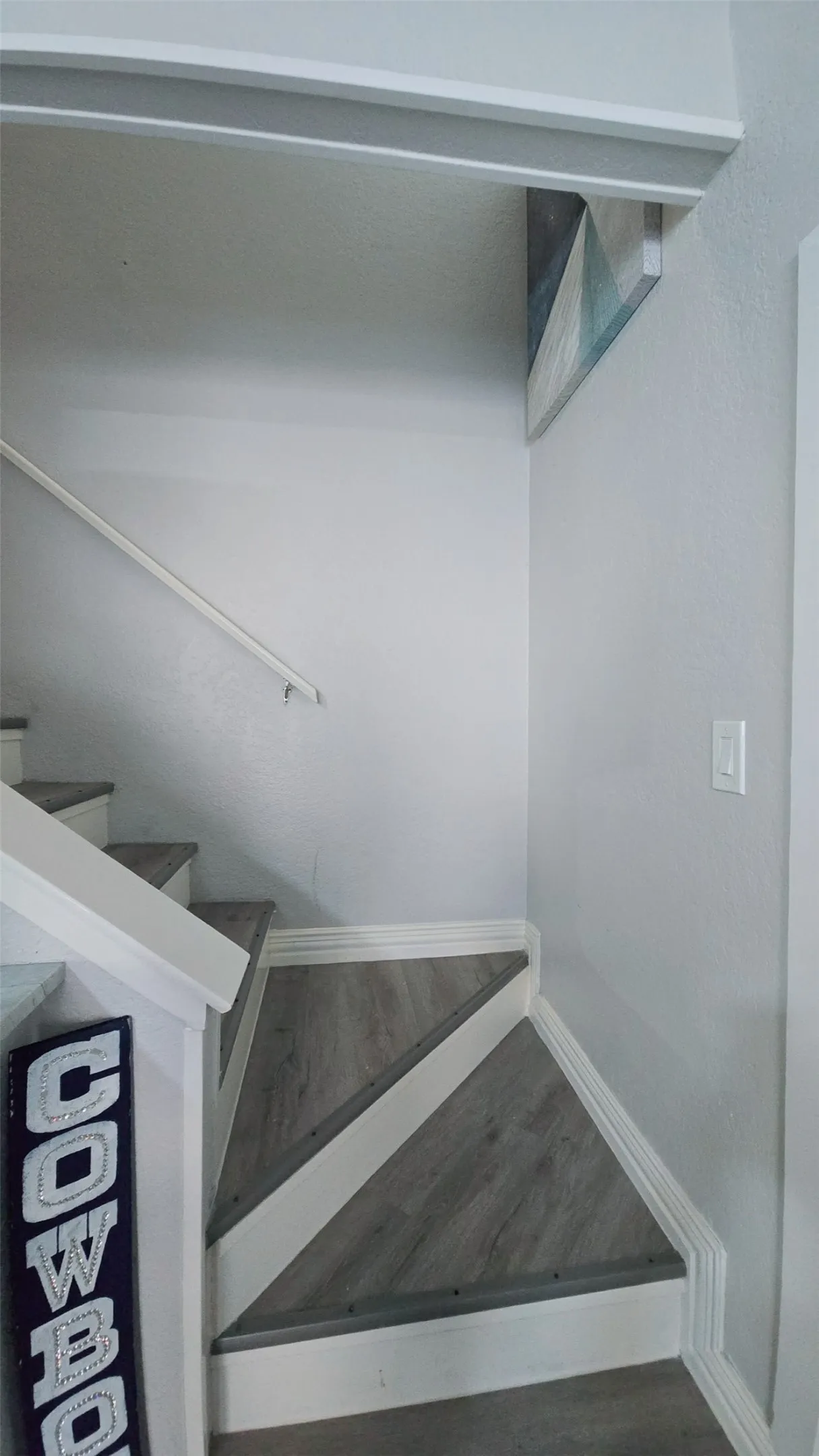Townhouse For Sale in Dallas County , 2240 Tarpley Road 134, Carrollton, Texas 75006, 3 Bedroom, 2 Bathroom, Garage spaces, 1,083 Sqft, built in 1982, mls#21250493, Real Estate Agent in Carrollton, Homes For Sale in Dallas county, Homes For Sale in Carrollton, Realtor in Carrollton Texas, Real Estate Brokerage Independent Realty Texas, Luminita Cordes Realtor