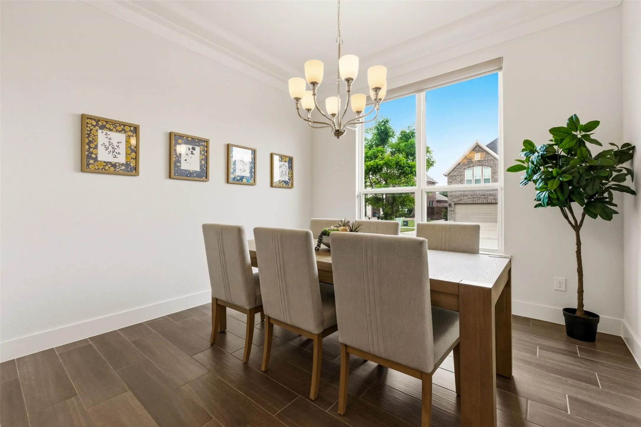 Single Family Residence For Sale in Collin County , 10404 Smarty Jones Street, Frisco, Texas 75035, 4 Bedroom, 4 Bathroom, 3 Garage spaces, 3,727 Sqft, built in 2019, Preowned, mls#21250496, Real Estate Agent in Frisco, Homes For Sale in Collin county, Homes For Sale in Frisco, Realtor in Frisco Texas, Real Estate Brokerage Independent Realty Texas, Luminita Cordes Realtor