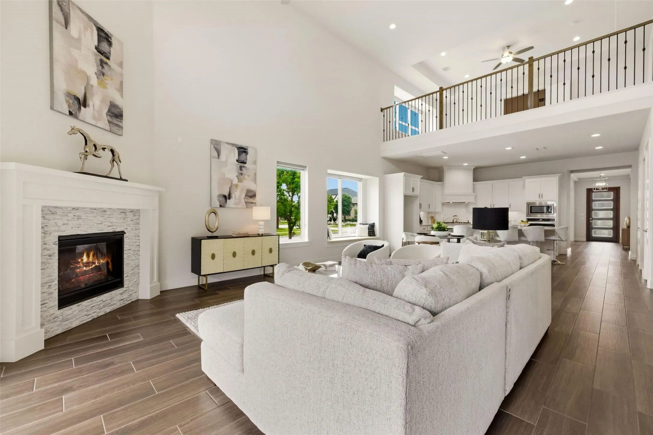 Single Family Residence For Sale in Collin County , 10404 Smarty Jones Street, Frisco, Texas 75035, 4 Bedroom, 4 Bathroom, 3 Garage spaces, 3,727 Sqft, built in 2019, Preowned, mls#21250496, Real Estate Agent in Frisco, Homes For Sale in Collin county, Homes For Sale in Frisco, Realtor in Frisco Texas, Real Estate Brokerage Independent Realty Texas, Luminita Cordes Realtor