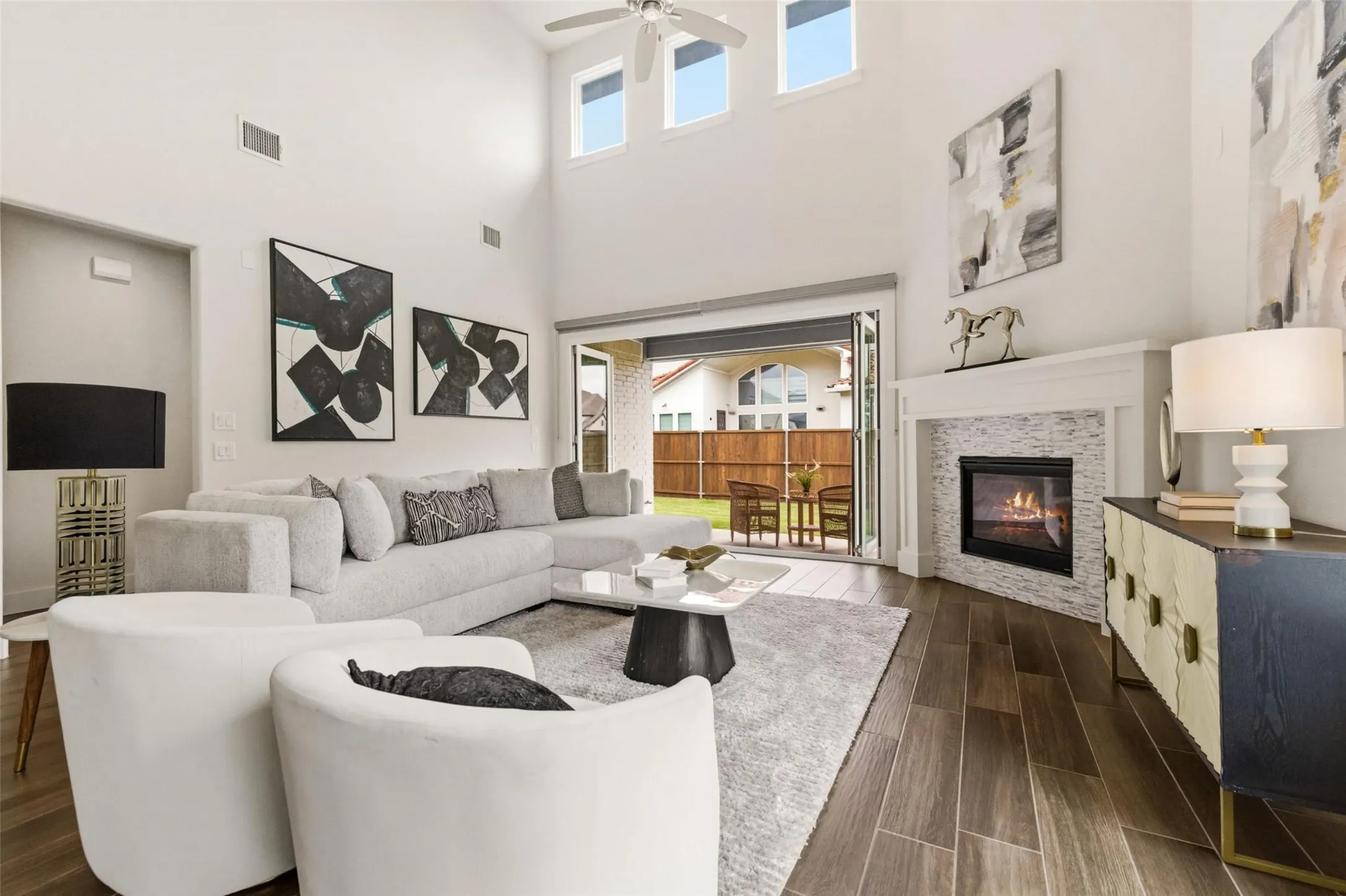 Single Family Residence For Sale in Collin County , 10404 Smarty Jones Street, Frisco, Texas 75035, 4 Bedroom, 4 Bathroom, 3 Garage spaces, 3,727 Sqft, built in 2019, Preowned, mls#21250496, Real Estate Agent in Frisco, Homes For Sale in Collin county, Homes For Sale in Frisco, Realtor in Frisco Texas, Real Estate Brokerage Independent Realty Texas, Luminita Cordes Realtor
