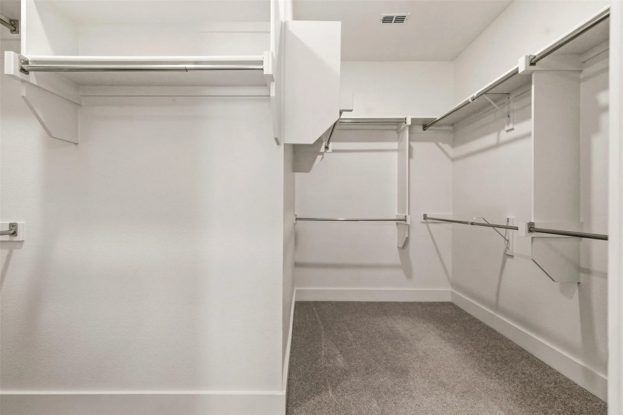 Single Family Residence For Sale in Collin County , 10404 Smarty Jones Street, Frisco, Texas 75035, 4 Bedroom, 4 Bathroom, 3 Garage spaces, 3,727 Sqft, built in 2019, Preowned, mls#21250496, Real Estate Agent in Frisco, Homes For Sale in Collin county, Homes For Sale in Frisco, Realtor in Frisco Texas, Real Estate Brokerage Independent Realty Texas, Luminita Cordes Realtor