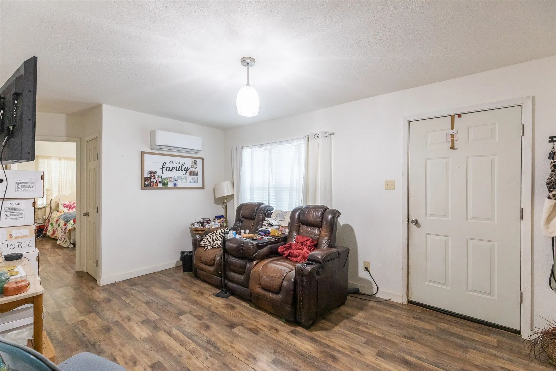 Single Family Residence For Sale in Runnels County , 810 State Street, Winters, Texas 79567, 2 Bedroom, 1 Bathroom, Garage spaces, 858 Sqft, built in 1950, mls#21243915, Real Estate Agent in Winters, Homes For Sale in Runnels county, Homes For Sale in Winters, Realtor in Winters Texas, Real Estate Brokerage Independent Realty Texas, Luminita Cordes Realtor