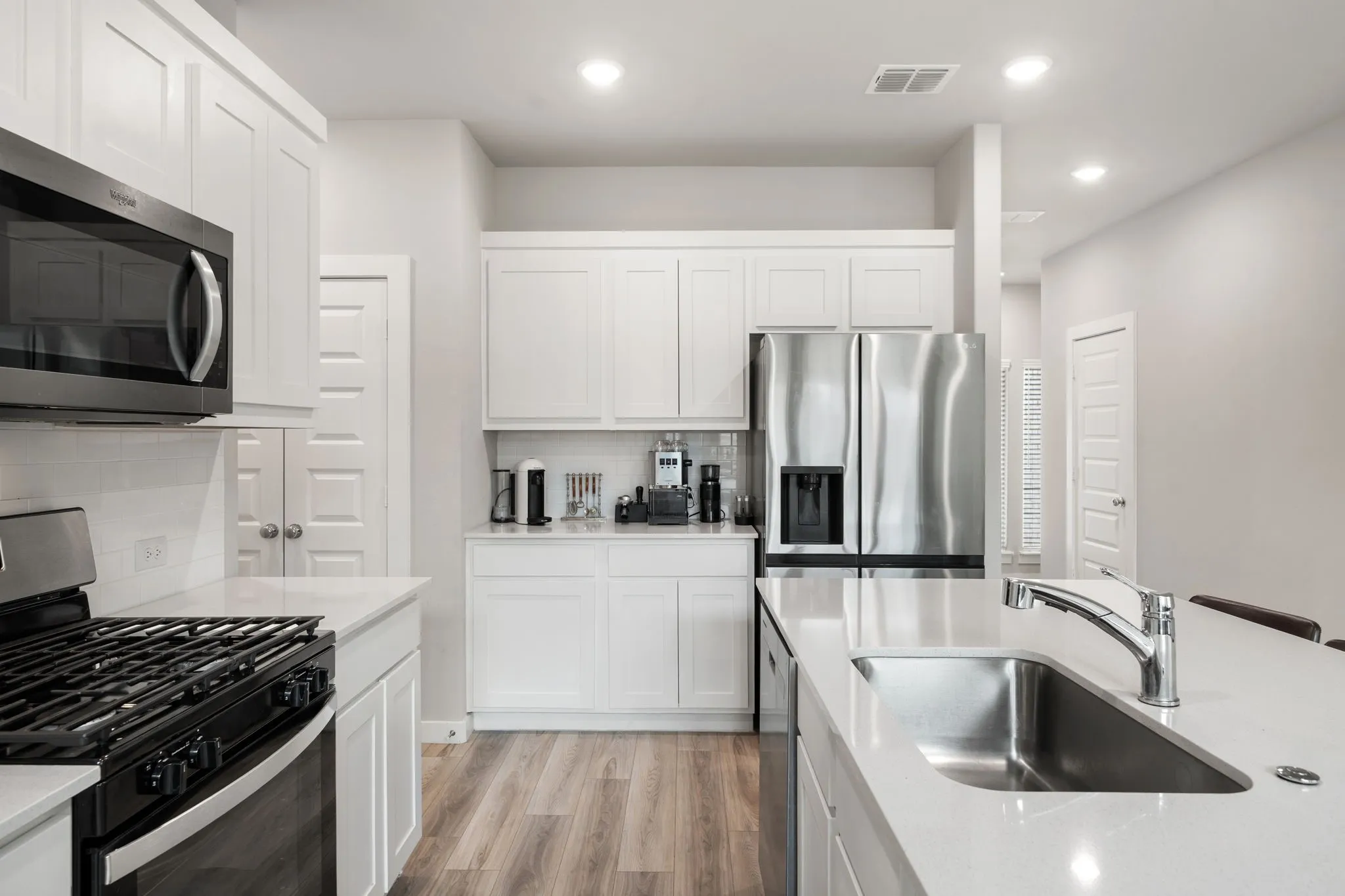 Single Family Residence For Sale in Collin County , 4803 Grandiose Drive, Princeton, Texas 75071, 4 Bedroom, 3 Bathroom, 2 Garage spaces, 2,253 Sqft, built in 2024, Preowned, mls#21250477, Real Estate Agent in Princeton, Homes For Sale in Collin county, Homes For Sale in Princeton, Realtor in Princeton Texas, Real Estate Brokerage Independent Realty Texas, Luminita Cordes Realtor