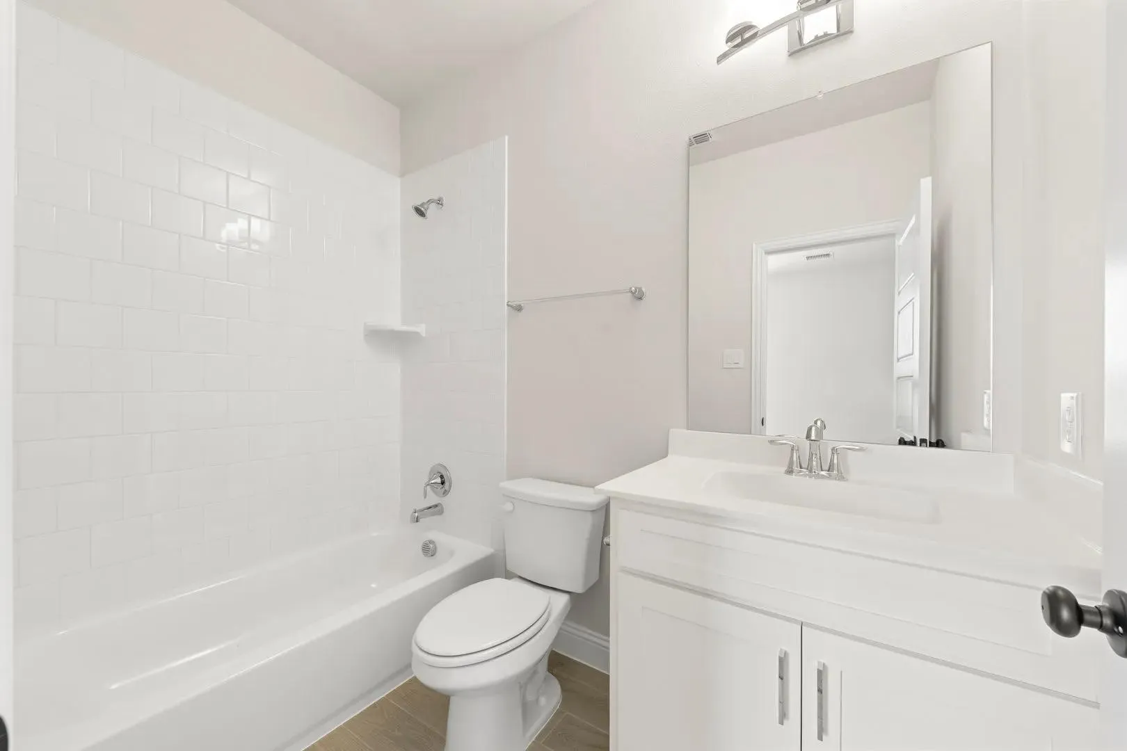 The Remington Full Bath