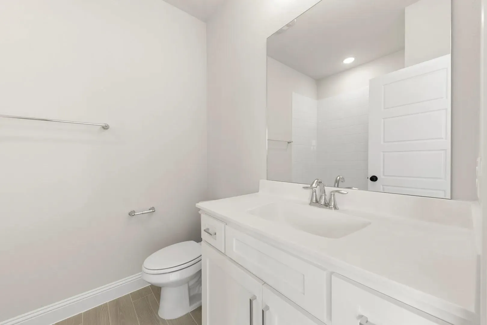 The Remington Full Bath