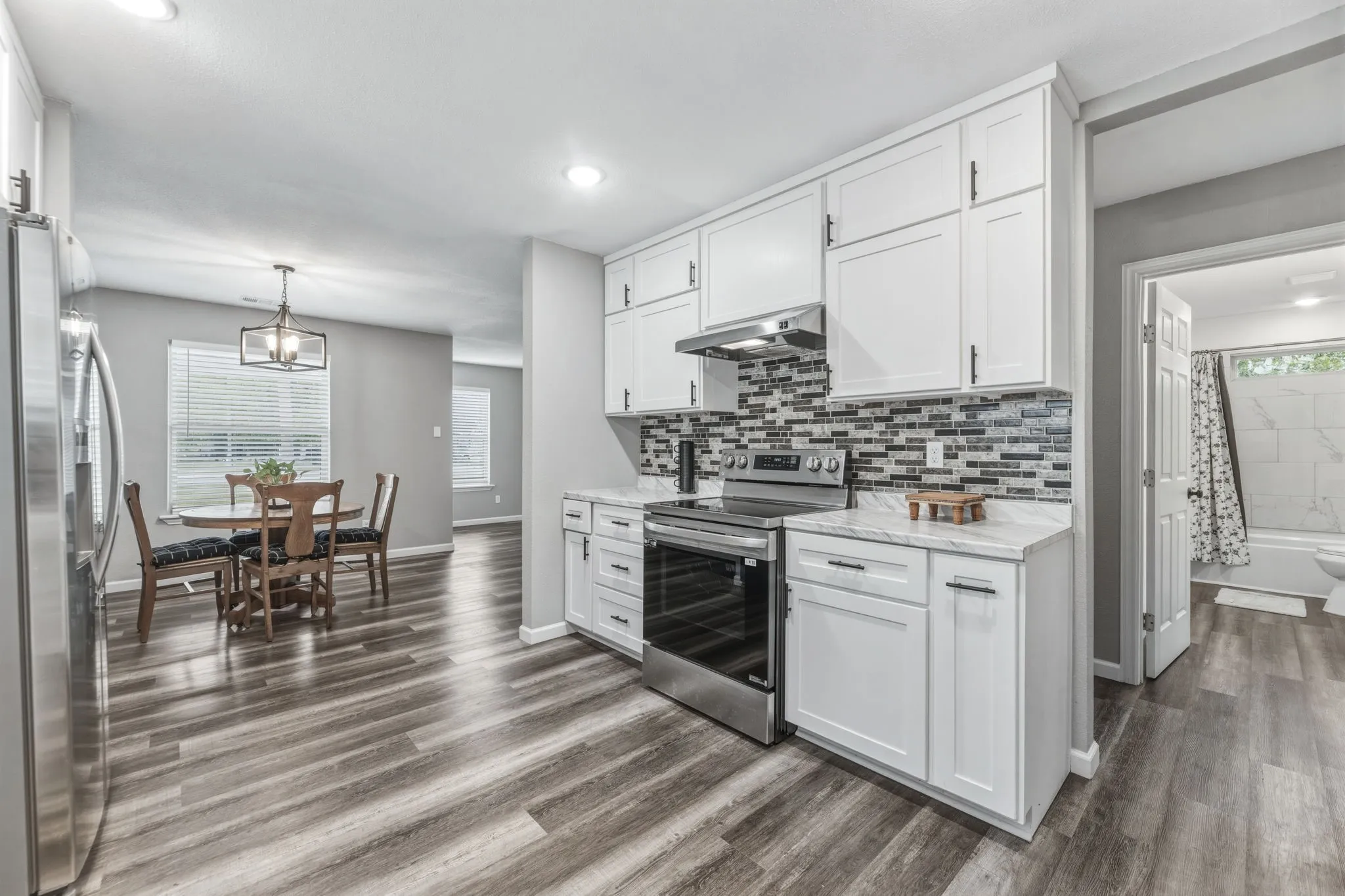 Single Family Residence For Sale in Limestone County , 535 S Belknap Street, Mexia, Texas 76667, 3 Bedroom, 2 Bathroom, Garage spaces, 1,312 Sqft, built in 2023, Preowned, mls#21238487, Real Estate Agent in Mexia, Homes For Sale in Limestone county, Homes For Sale in Mexia, Realtor in Mexia Texas, Real Estate Brokerage Independent Realty Texas, Luminita Cordes Realtor