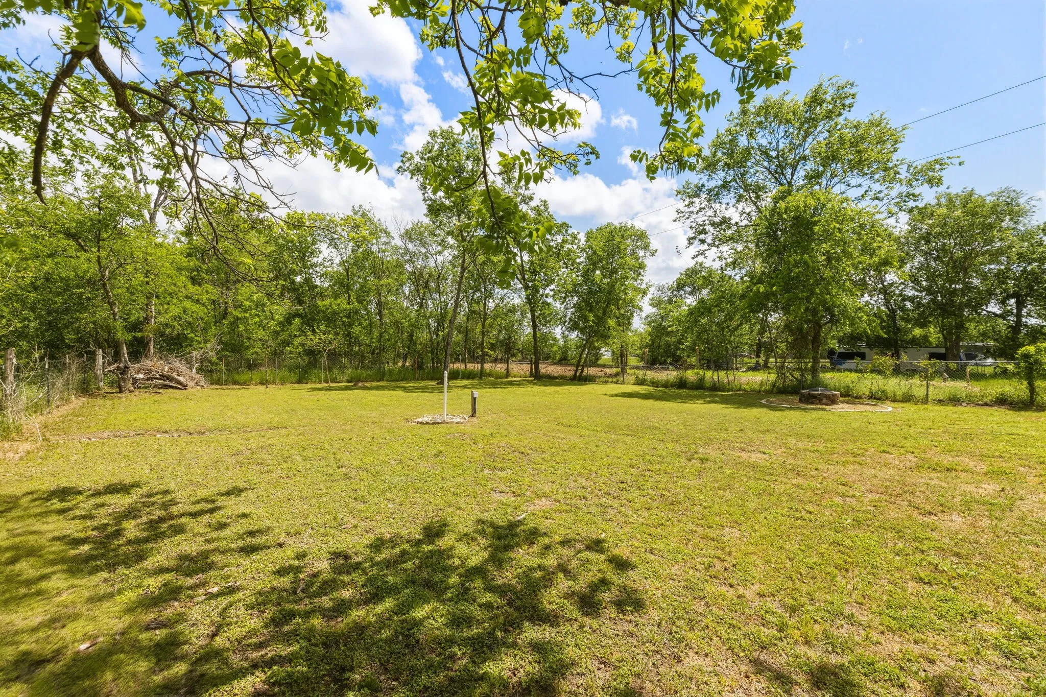 Single Family Residence For Sale in Limestone County , 535 S Belknap Street, Mexia, Texas 76667, 3 Bedroom, 2 Bathroom, Garage spaces, 1,312 Sqft, built in 2023, Preowned, mls#21238487, Real Estate Agent in Mexia, Homes For Sale in Limestone county, Homes For Sale in Mexia, Realtor in Mexia Texas, Real Estate Brokerage Independent Realty Texas, Luminita Cordes Realtor