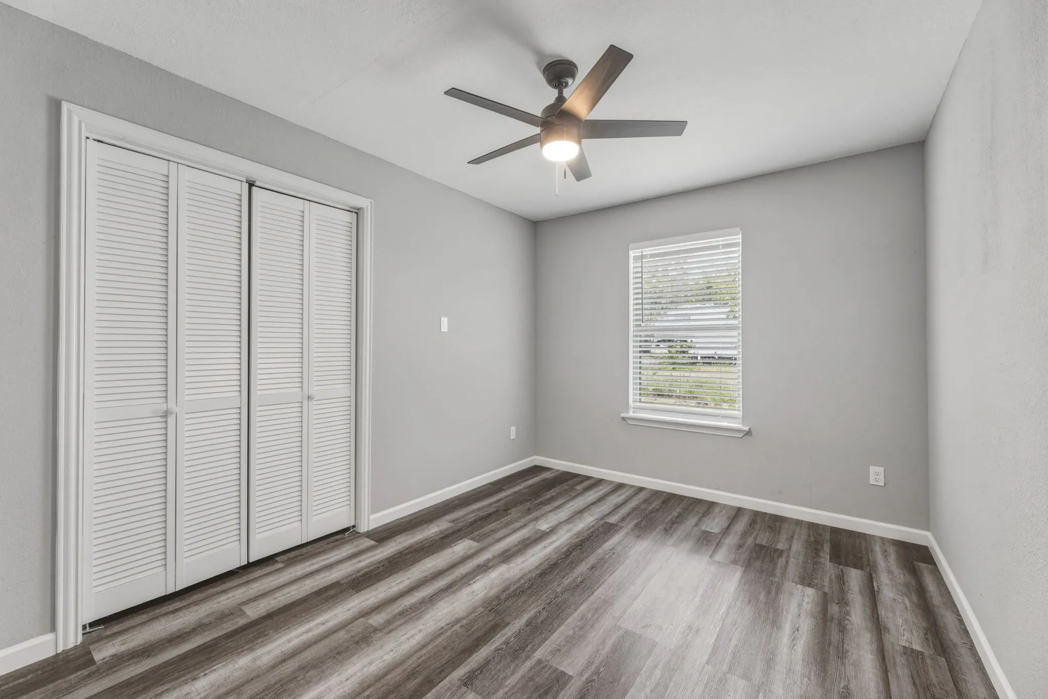 Single Family Residence For Sale in Limestone County , 535 S Belknap Street, Mexia, Texas 76667, 3 Bedroom, 2 Bathroom, Garage spaces, 1,312 Sqft, built in 2023, Preowned, mls#21238487, Real Estate Agent in Mexia, Homes For Sale in Limestone county, Homes For Sale in Mexia, Realtor in Mexia Texas, Real Estate Brokerage Independent Realty Texas, Luminita Cordes Realtor
