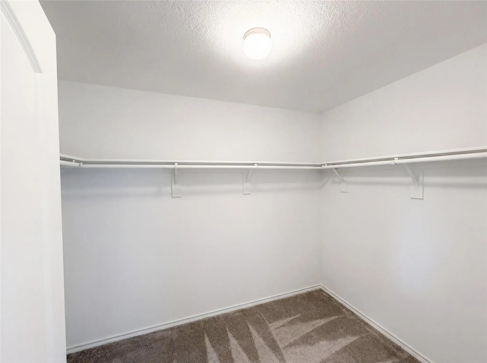 Single Family Residence For Sale in Johnson County , 1631 Glade Meadows Drive, Burleson, Texas 76058, 4 Bedroom, 2 Bathroom, 2 Garage spaces, 1,781 Sqft, built in 2020, Preowned, mls#21250534, Real Estate Agent in Burleson, Homes For Sale in Johnson county, Homes For Sale in Burleson, Realtor in Burleson Texas, Real Estate Brokerage Independent Realty Texas, Luminita Cordes Realtor