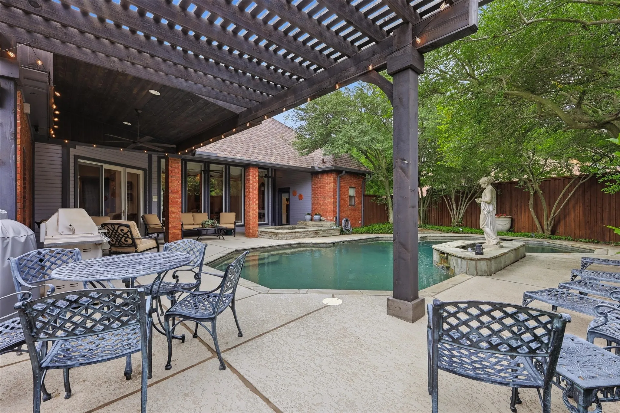 Single Family Residence For Sale in Collin County , 4823 Spyglass Drive, Dallas, Texas 75287, 4 Bedroom, 5 Bathroom, 3 Garage spaces, 4,532 Sqft, built in 1986, mls#21245196, Real Estate Agent in Dallas, Homes For Sale in Collin county, Homes For Sale in Dallas, Realtor in Dallas Texas, Real Estate Brokerage Independent Realty Texas, Luminita Cordes Realtor