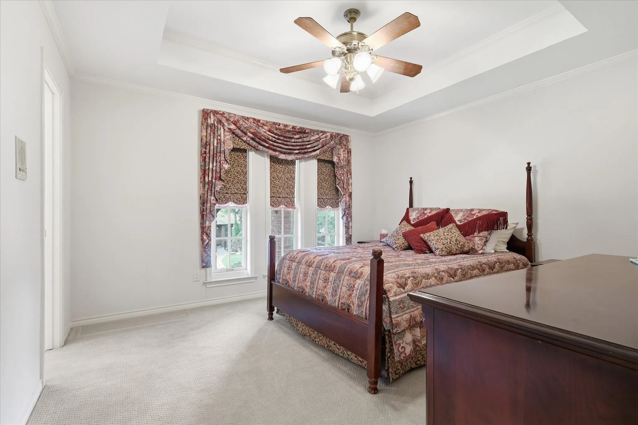 Single Family Residence For Sale in Collin County , 4823 Spyglass Drive, Dallas, Texas 75287, 4 Bedroom, 5 Bathroom, 3 Garage spaces, 4,532 Sqft, built in 1986, mls#21245196, Real Estate Agent in Dallas, Homes For Sale in Collin county, Homes For Sale in Dallas, Realtor in Dallas Texas, Real Estate Brokerage Independent Realty Texas, Luminita Cordes Realtor