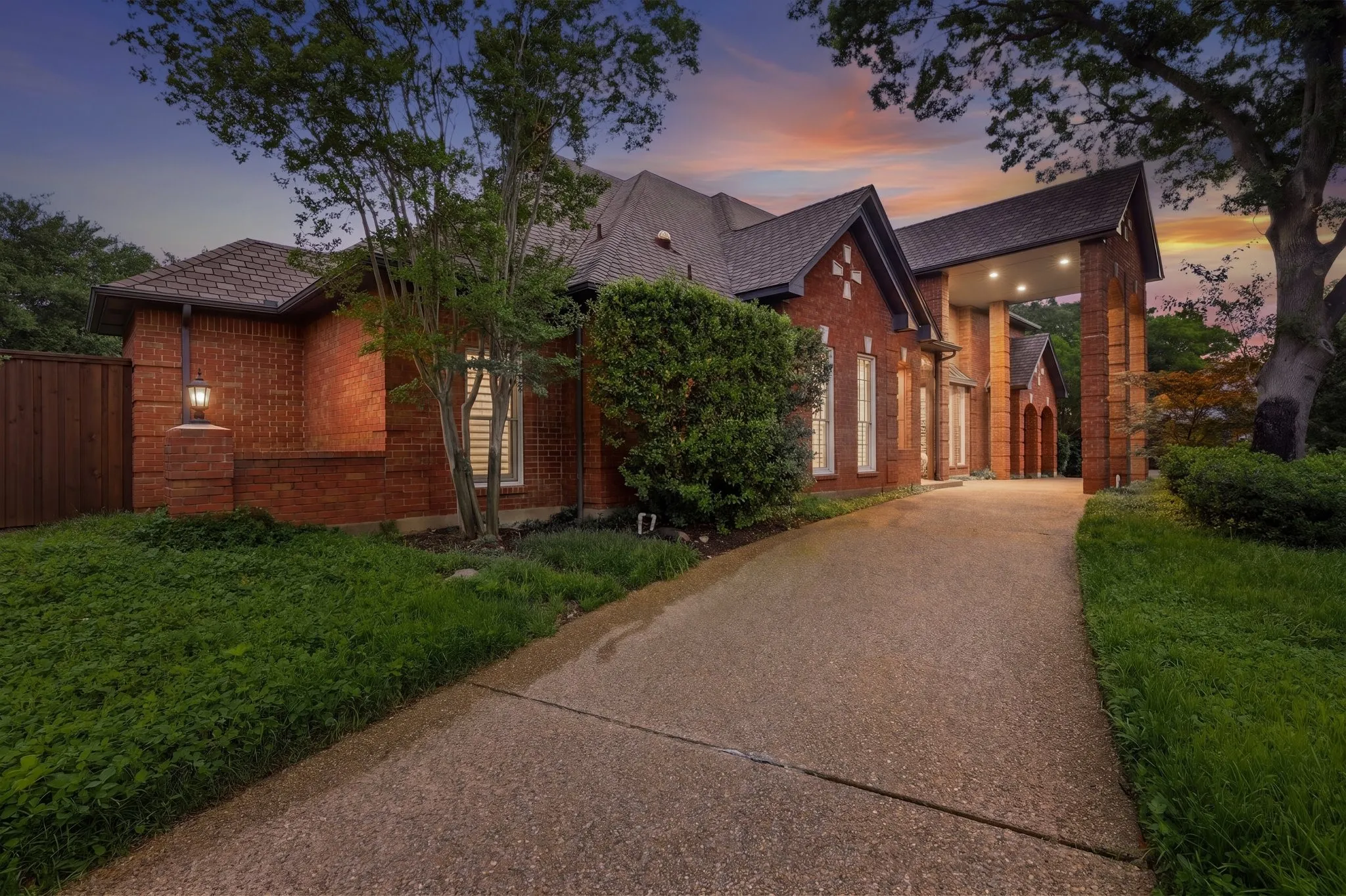 Single Family Residence For Sale in Collin County , 4823 Spyglass Drive, Dallas, Texas 75287, 4 Bedroom, 5 Bathroom, 3 Garage spaces, 4,532 Sqft, built in 1986, mls#21245196, Real Estate Agent in Dallas, Homes For Sale in Collin county, Homes For Sale in Dallas, Realtor in Dallas Texas, Real Estate Brokerage Independent Realty Texas, Luminita Cordes Realtor