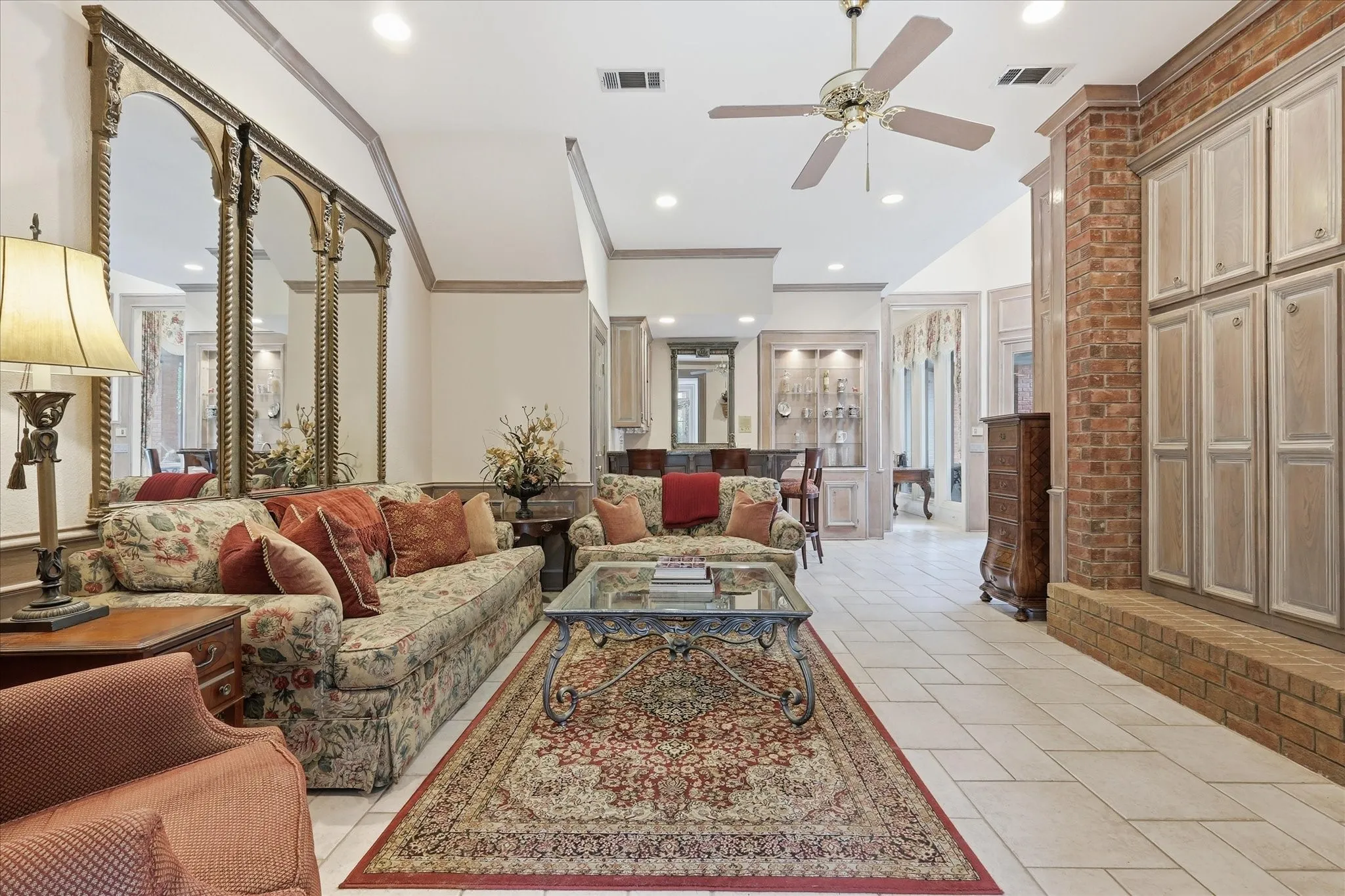 Single Family Residence For Sale in Collin County , 4823 Spyglass Drive, Dallas, Texas 75287, 4 Bedroom, 5 Bathroom, 3 Garage spaces, 4,532 Sqft, built in 1986, mls#21245196, Real Estate Agent in Dallas, Homes For Sale in Collin county, Homes For Sale in Dallas, Realtor in Dallas Texas, Real Estate Brokerage Independent Realty Texas, Luminita Cordes Realtor