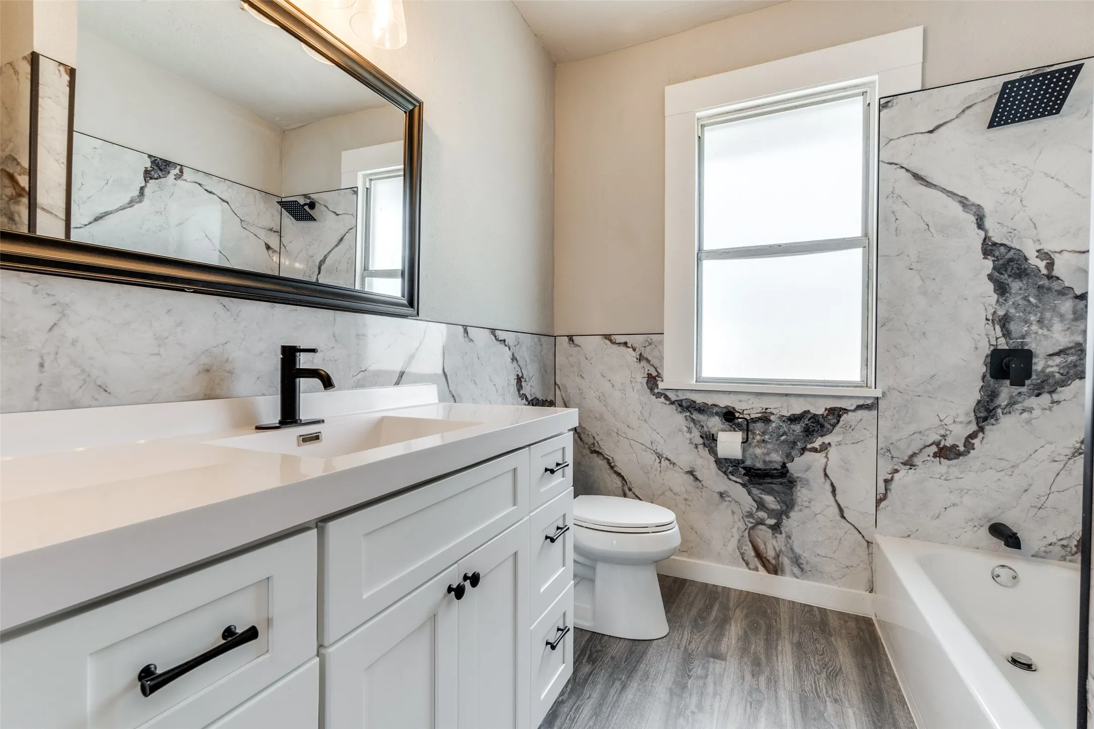 Single Family Residence For Rent in Dallas County , 1247 Georgia Avenue, Dallas, Texas 75216, 3 Bedrooms, 2 Bathrooms, Garage spaces, 1,442 Sqft, built in 1914, Preowned, Price $2,100, mls#21250468, Real Estate Agent in Dallas, Homes For Rent in Dallas county, Homes For Rent in Dallas, Realtor in Dallas Texas, Real Estate Brokerage Independent Realty Texas, Luminita Cordes Realtor