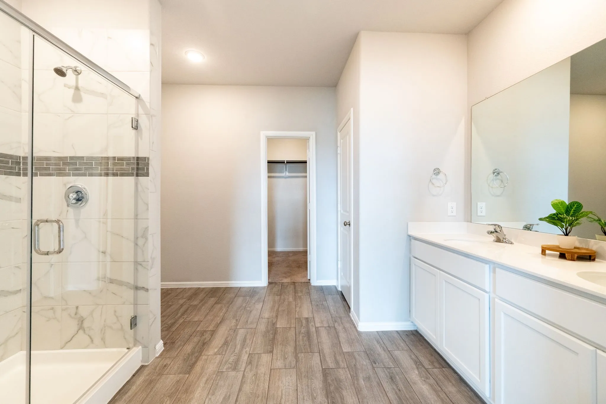 Single Family Residence For Sale in Hunt County , 5448 Agalinis Avenue, Royse City, Texas 75189, 4 Bedroom, 3 Bathroom, 2 Garage spaces, 2,484 Sqft, built in 2022, Preowned, mls#21250103, Real Estate Agent in Royse City, Homes For Sale in Hunt county, Homes For Sale in Royse City, Realtor in Royse City Texas, Real Estate Brokerage Independent Realty Texas, Luminita Cordes Realtor