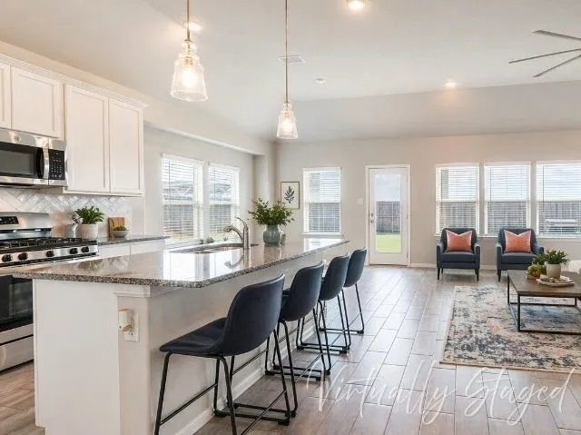 Single Family Residence For Sale in Hunt County , 5448 Agalinis Avenue, Royse City, Texas 75189, 4 Bedroom, 3 Bathroom, 2 Garage spaces, 2,484 Sqft, built in 2022, Preowned, mls#21250103, Real Estate Agent in Royse City, Homes For Sale in Hunt county, Homes For Sale in Royse City, Realtor in Royse City Texas, Real Estate Brokerage Independent Realty Texas, Luminita Cordes Realtor